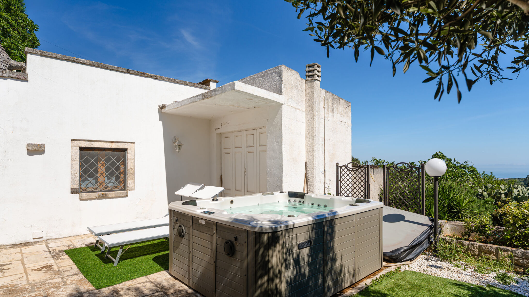 MONHOLIDAY - ospitalità e servizi per il turismo Monopoli Trulli Valeria by Monholiday