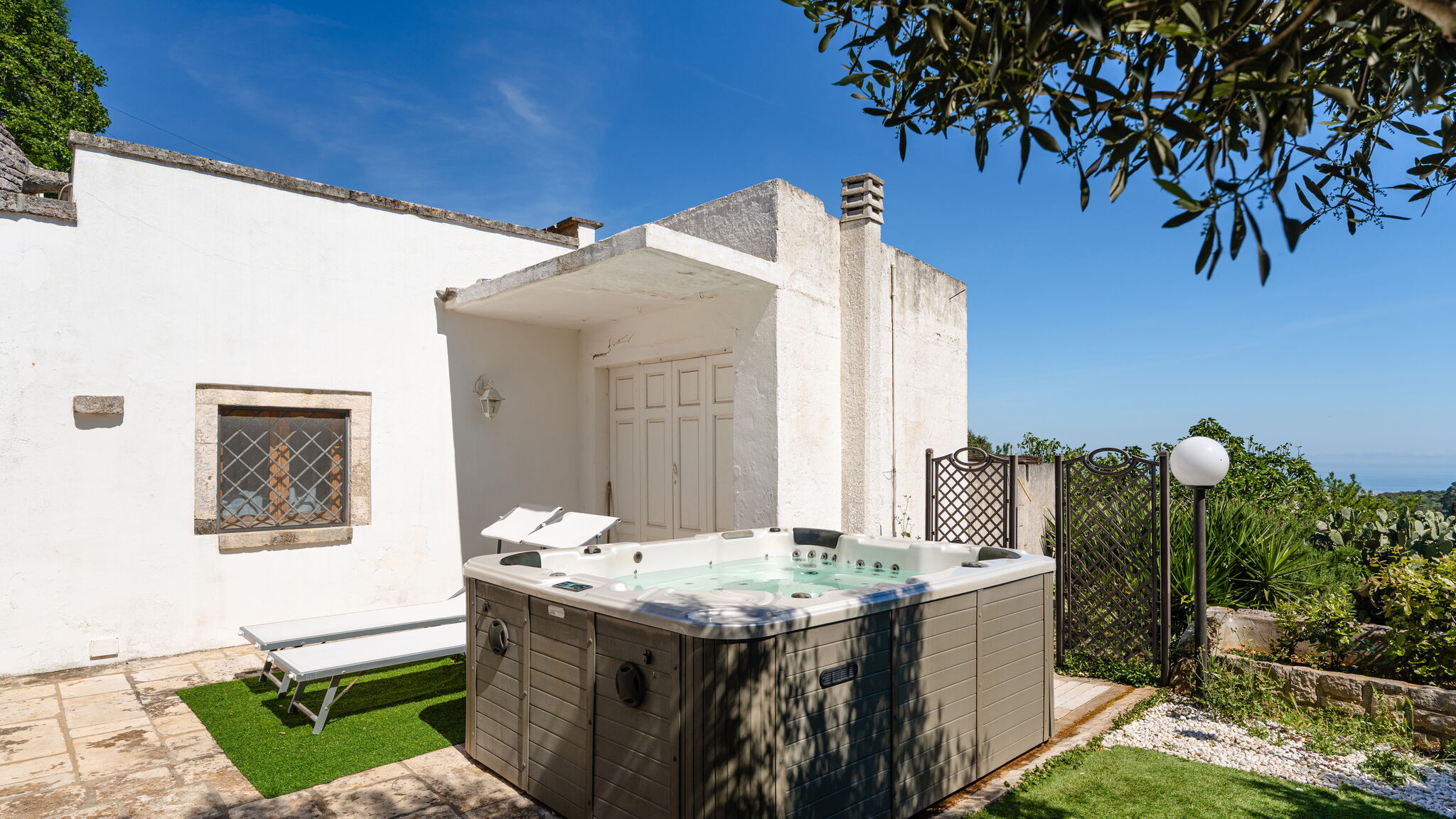 MONHOLIDAY - ospitalità e servizi per il turismo Monopoli Trulli Valeria by Monholiday