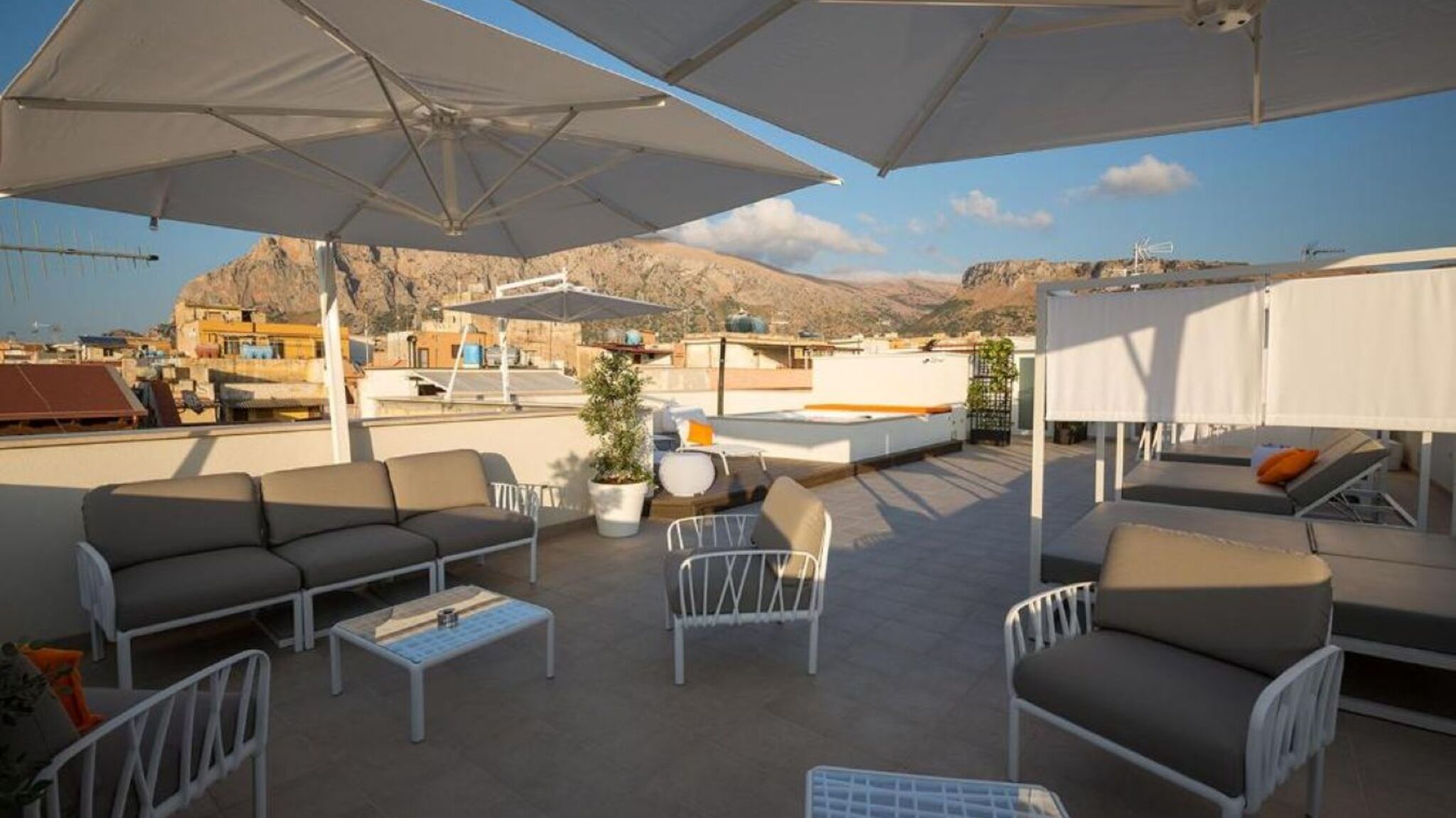 Dimora Hub Terrasini Zaffiro