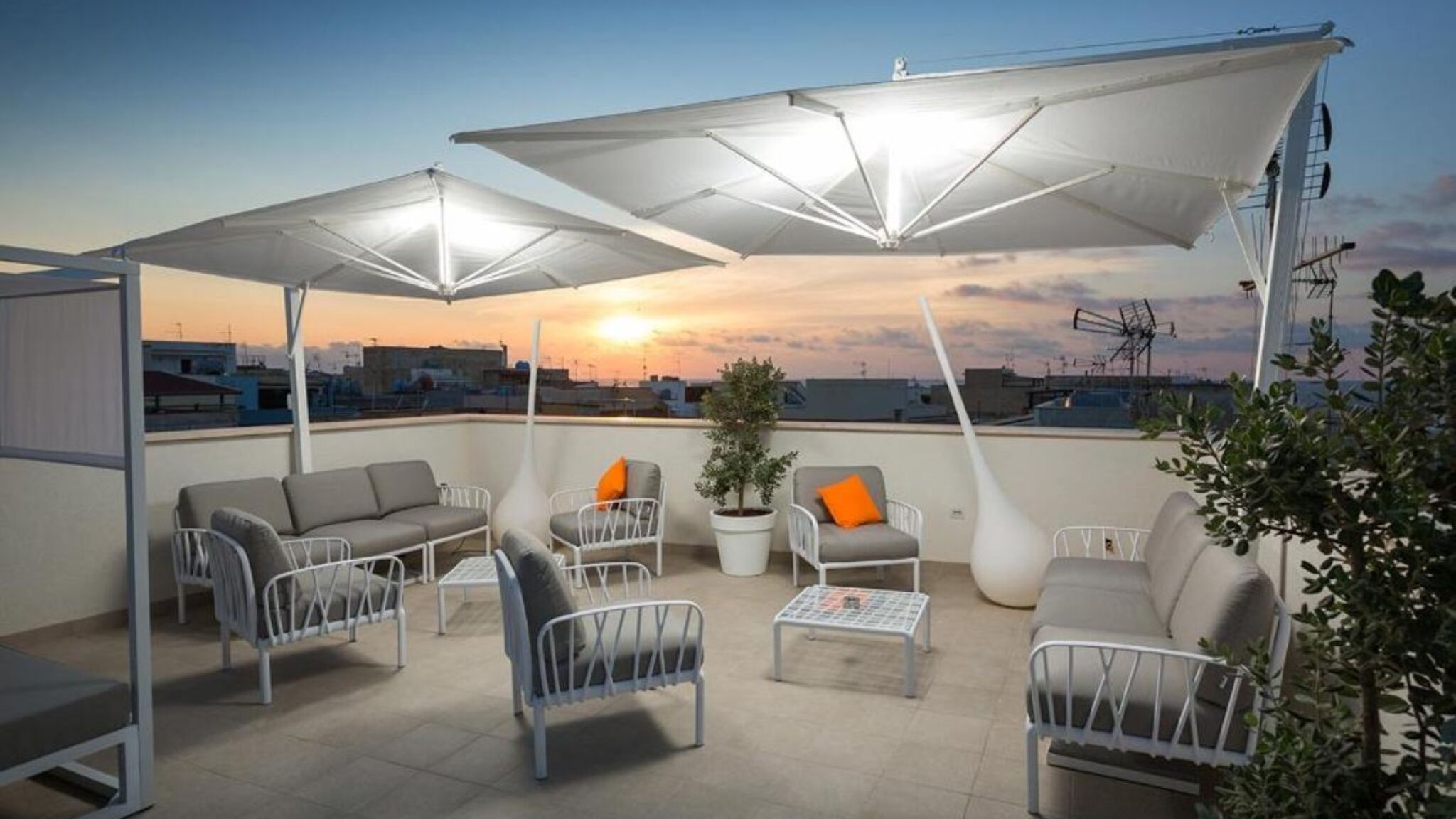 Dimora Hub Terrasini Zaffiro