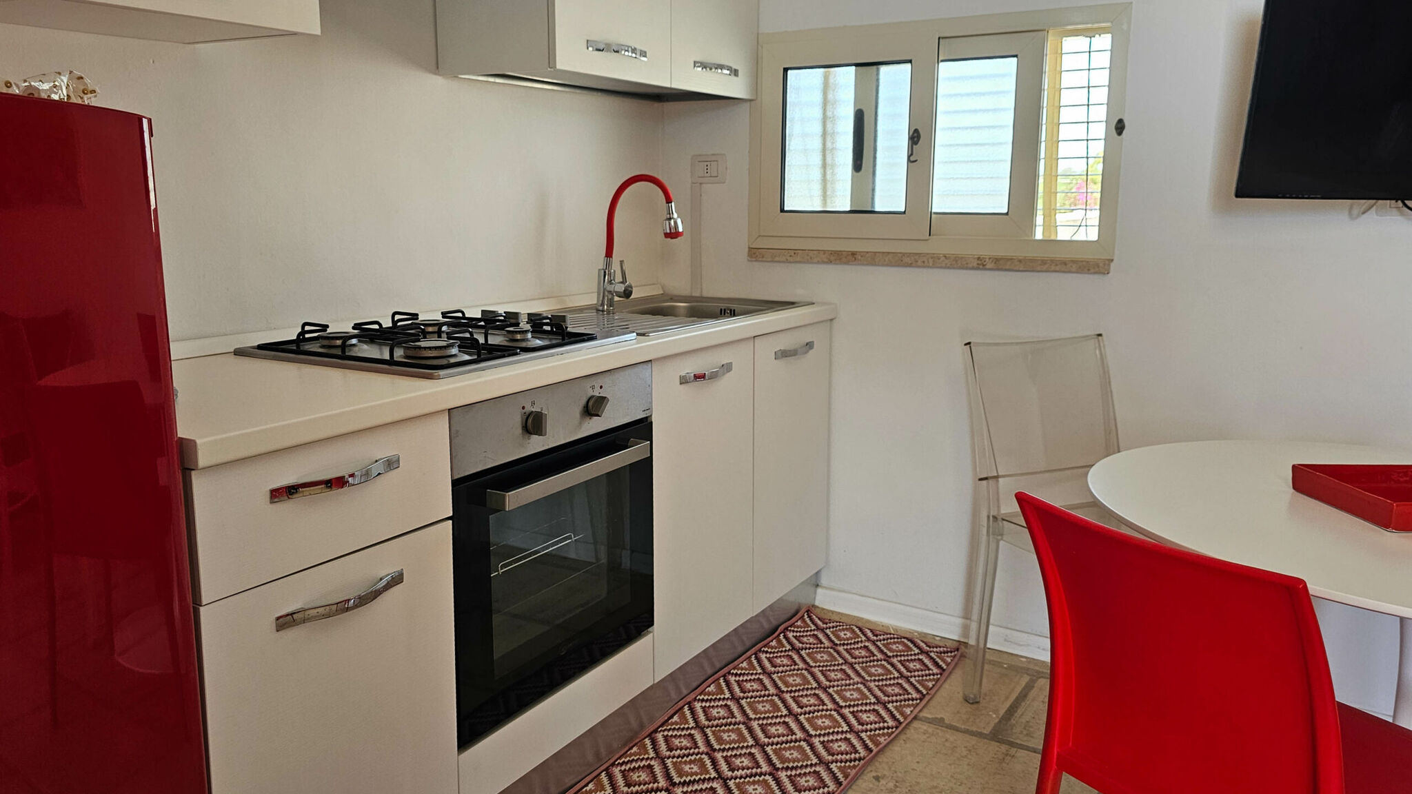 Italianway Alliste Sole Rosso - Salento Reservation