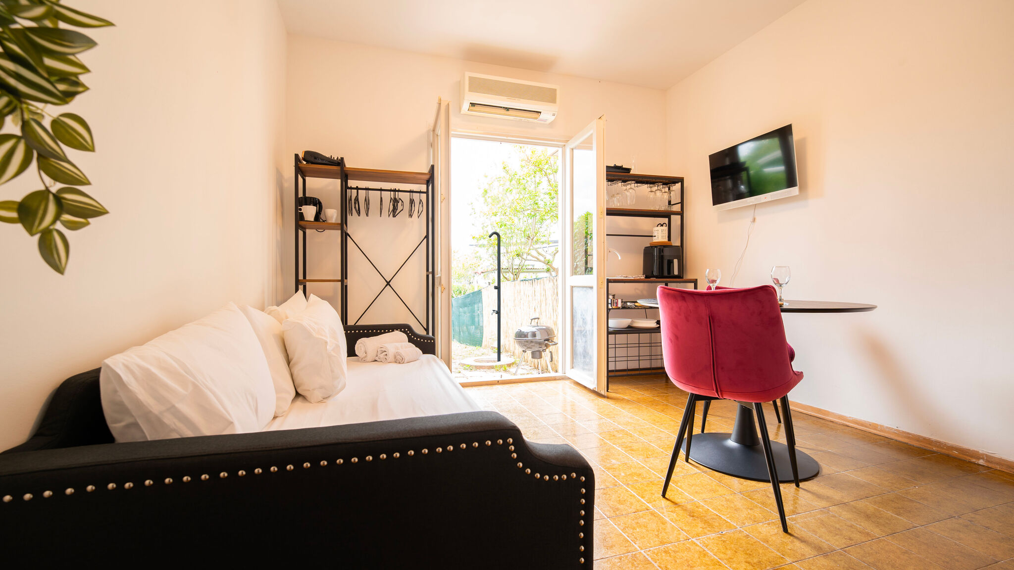 Italianway Montemarciano Gelso Secret Garden Loft