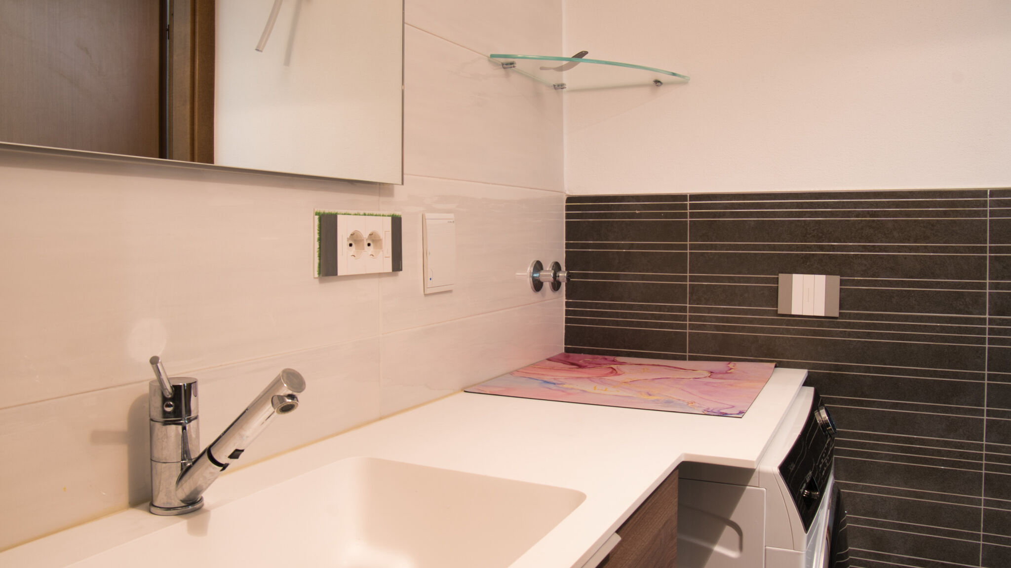 Italianway Garlate Il Giardino sul Lago – Pool Residence