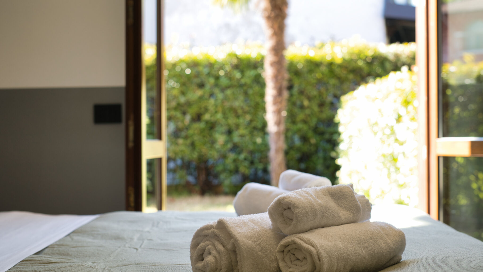 Italianway Garlate Il Giardino sul Lago – Pool Residence
