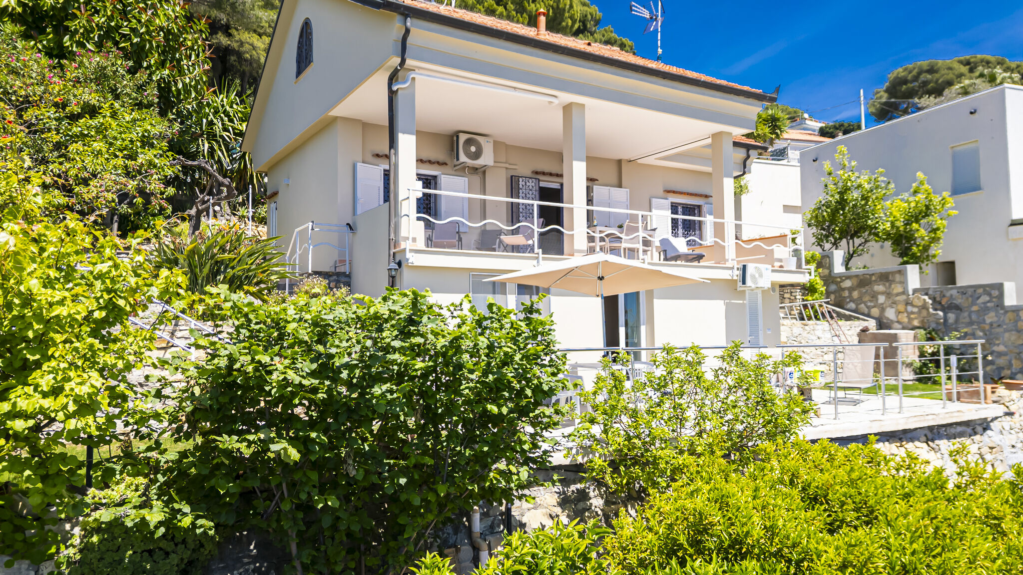 Italianway Andora Villa con Vista Mare e Terrazza
