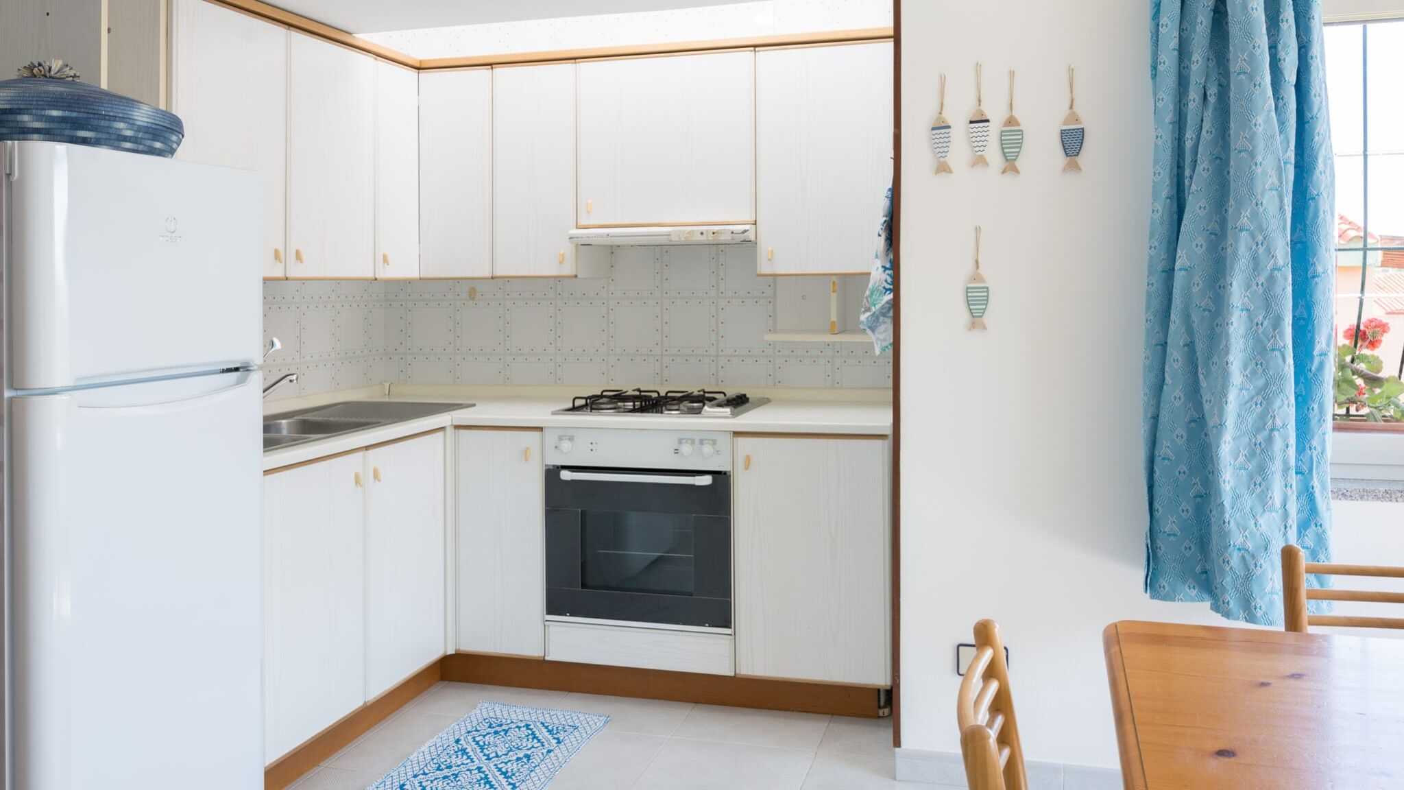Italianway Budoni Casa Antonia: BBQ & Parking - Porto Ottiolu
