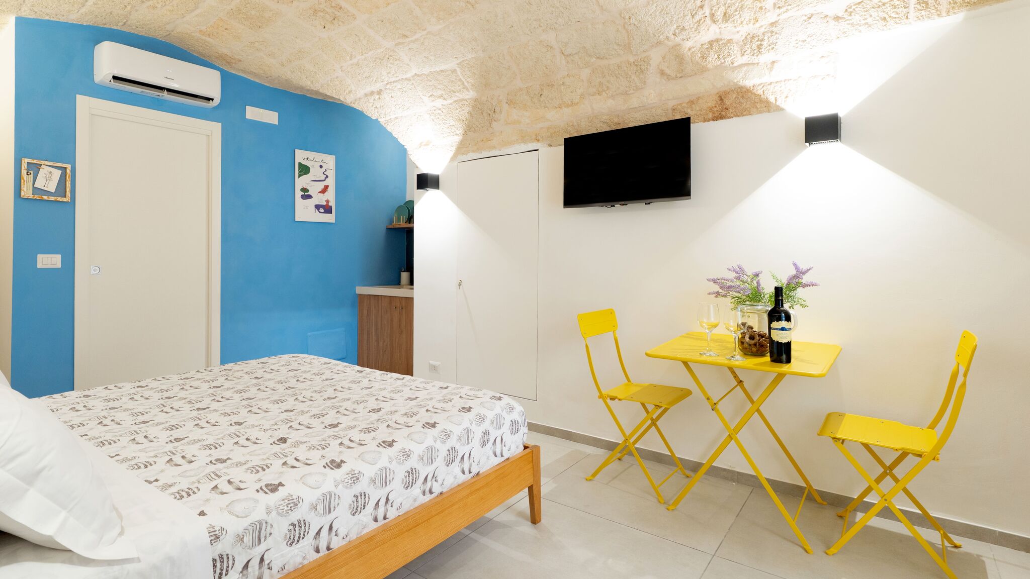 MONHOLIDAY - ospitalità e servizi per il turismo Monopoli Vico Mimì by MONHOLIDAY