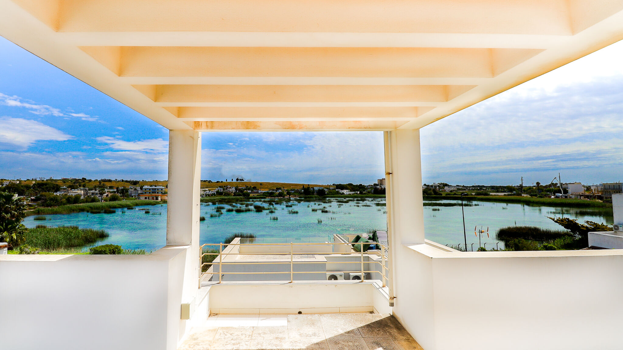 Italianway Porto Cesareo Terrazza sul Lago by Casa di Marco