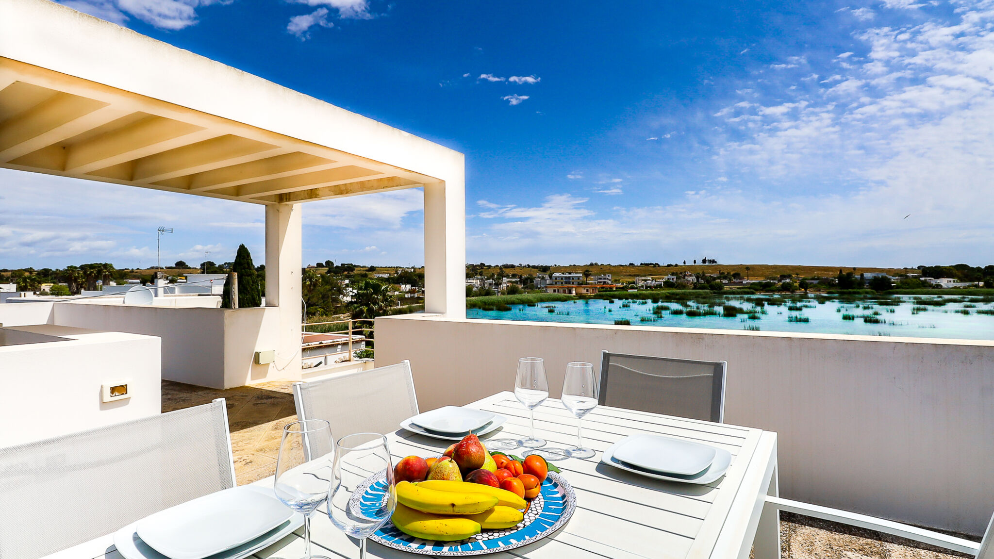 Italianway Porto Cesareo Terrazza sul Lago by Casa di Marco