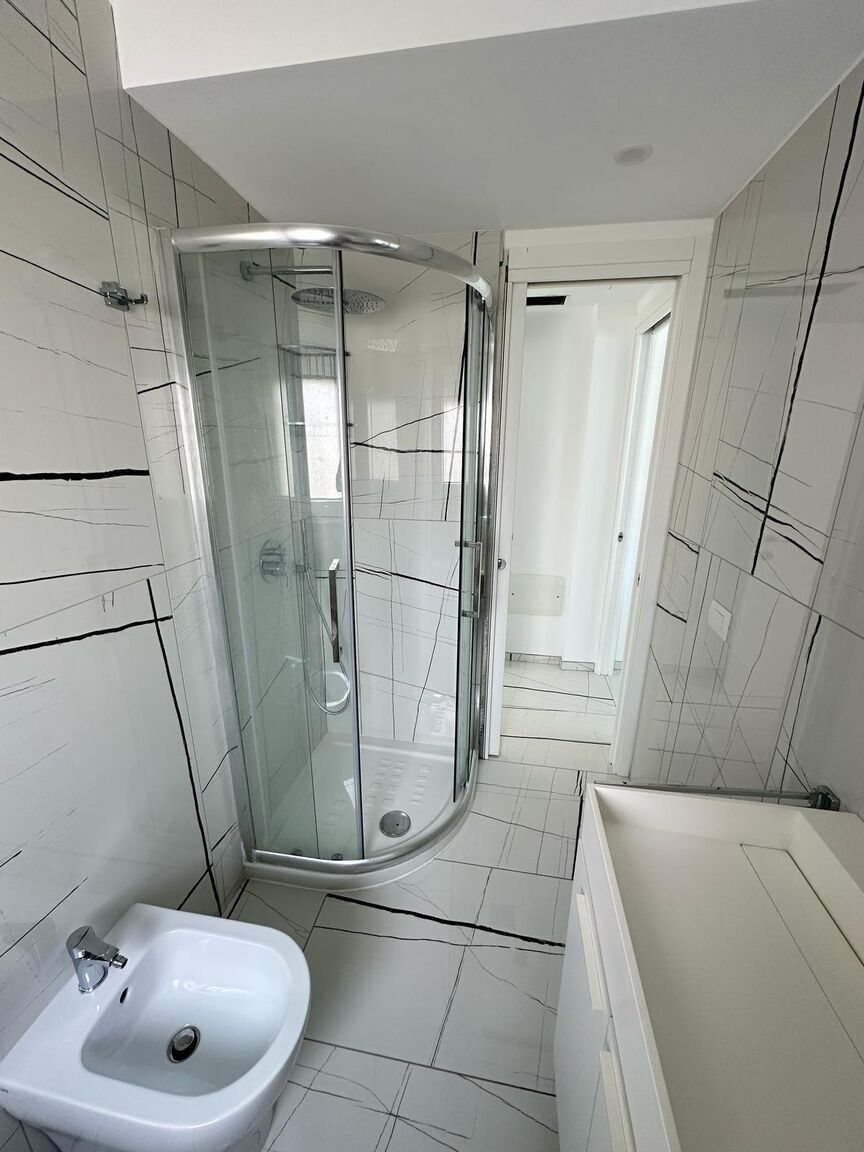 Italianway Andora Perla con Terrazzo e 2 posti auto