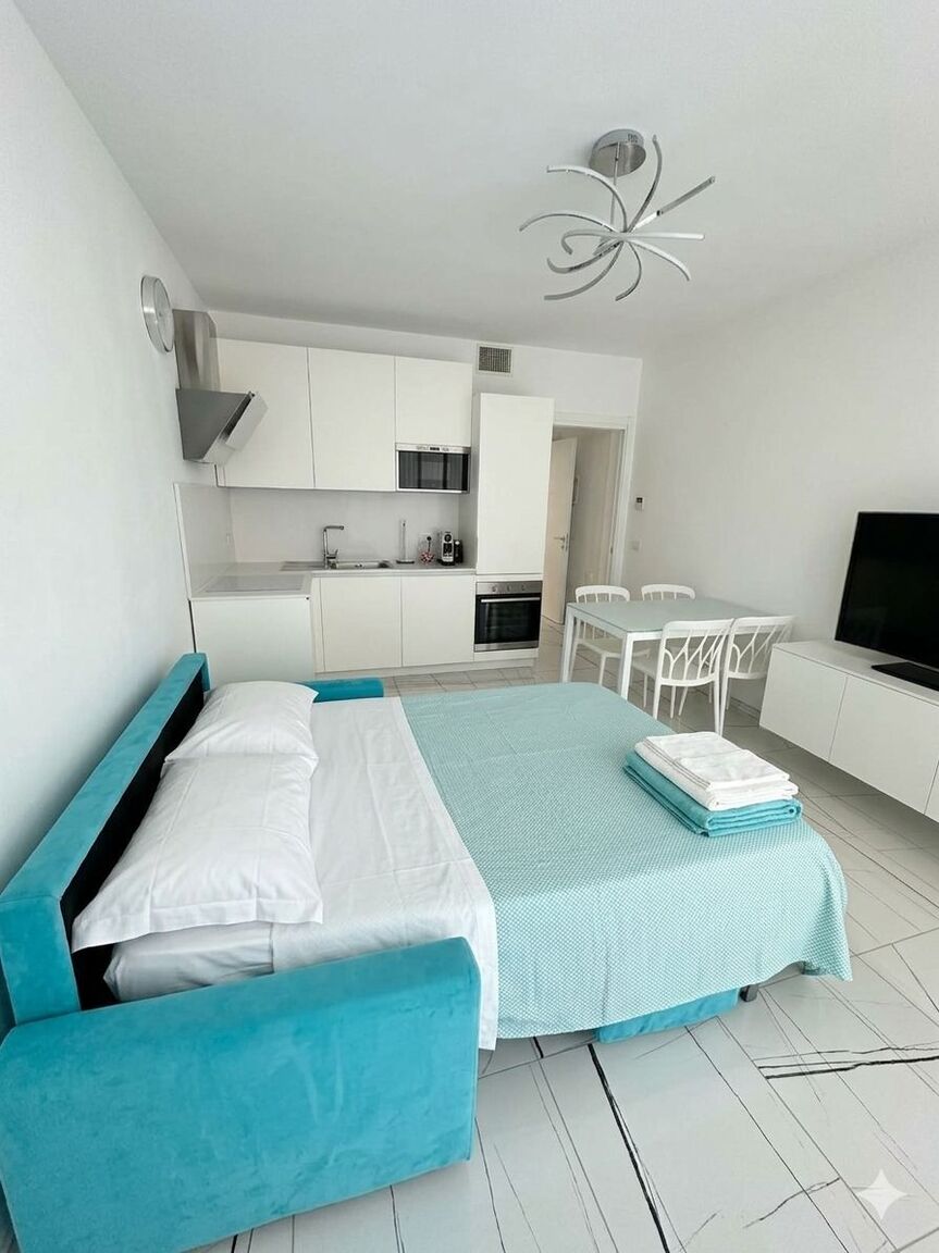 Italianway Andora Perla con Terrazzo e 2 posti auto