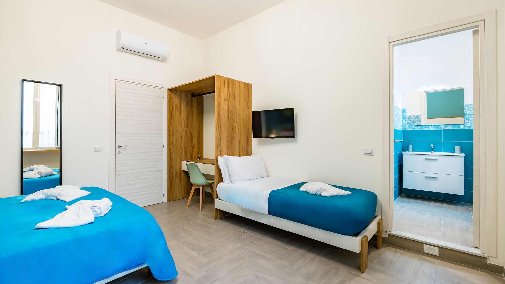 Italianway Napoli Solaris Suites by Napoliapartments