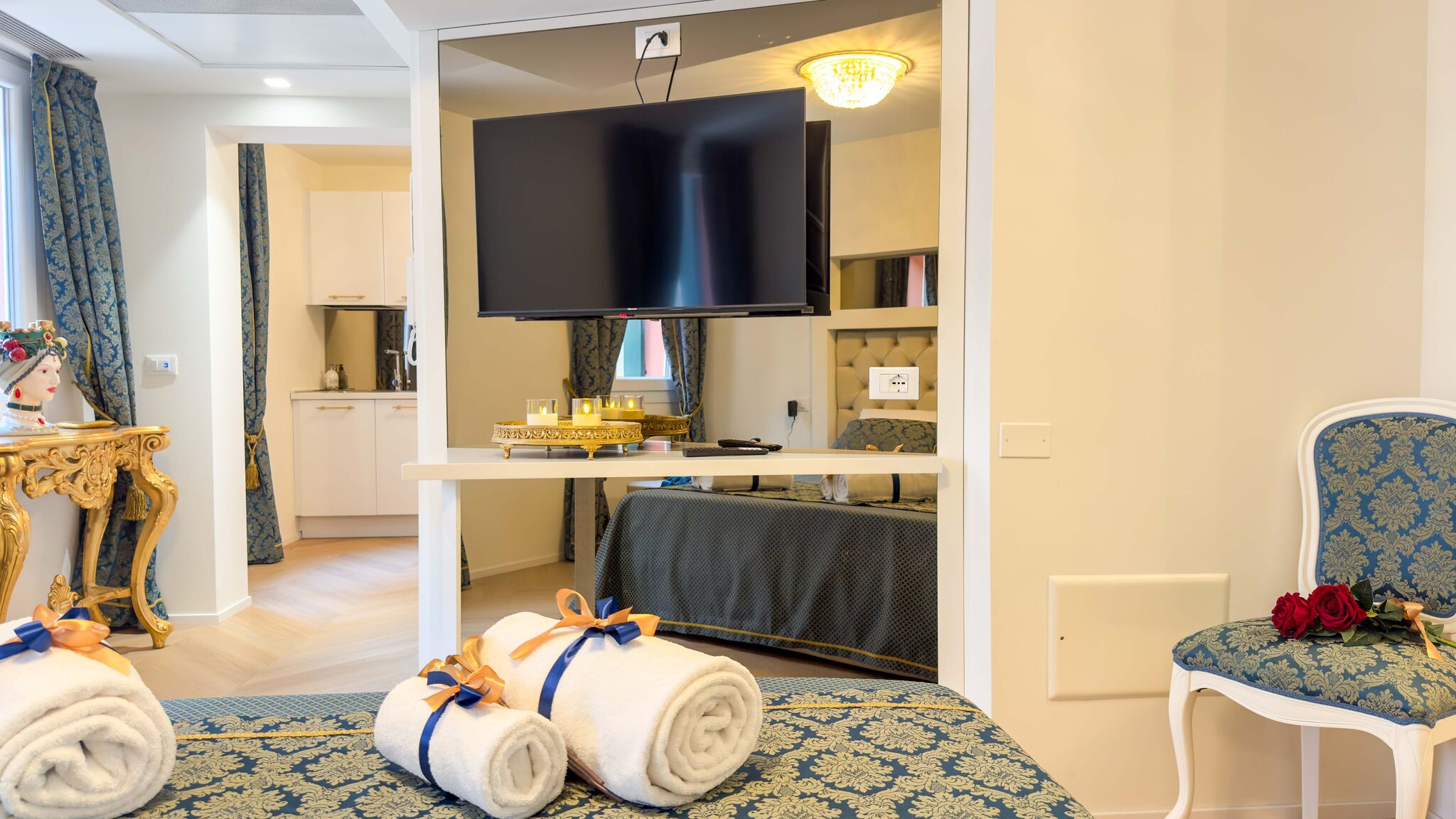 Italianway Chioggia Suite Palazzo Ravagnan by Ca-Sa Check