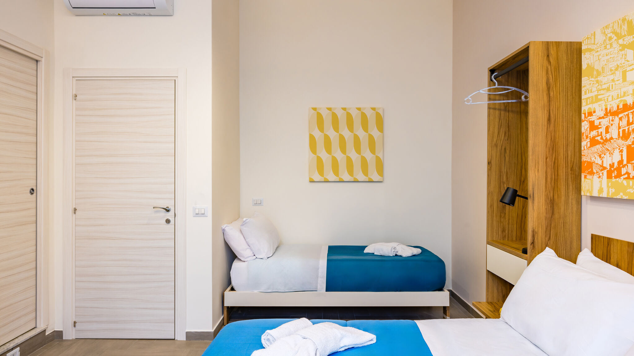 Italianway Napoli Glow tripla - Solaris Suites