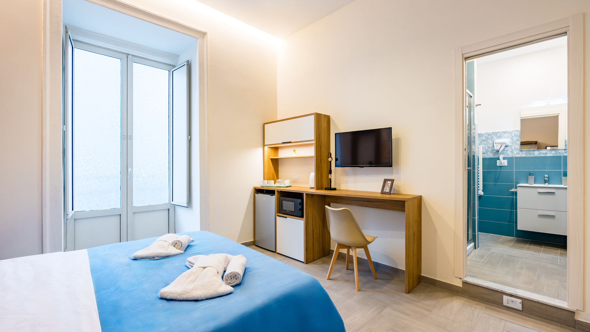 Italianway Napoli Glow tripla - Solaris Suites