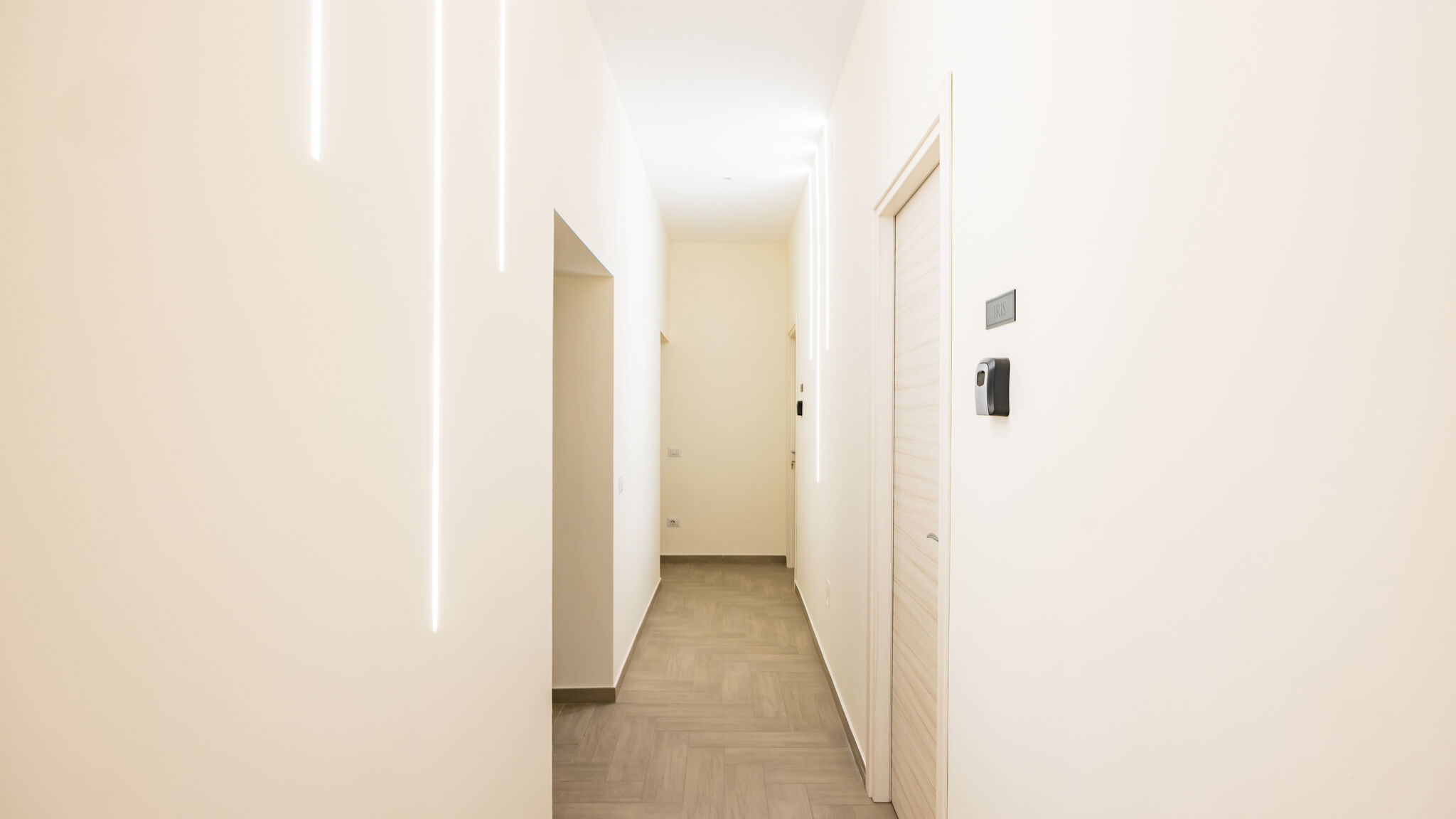 Italianway Napoli Glow tripla - Solaris Suites