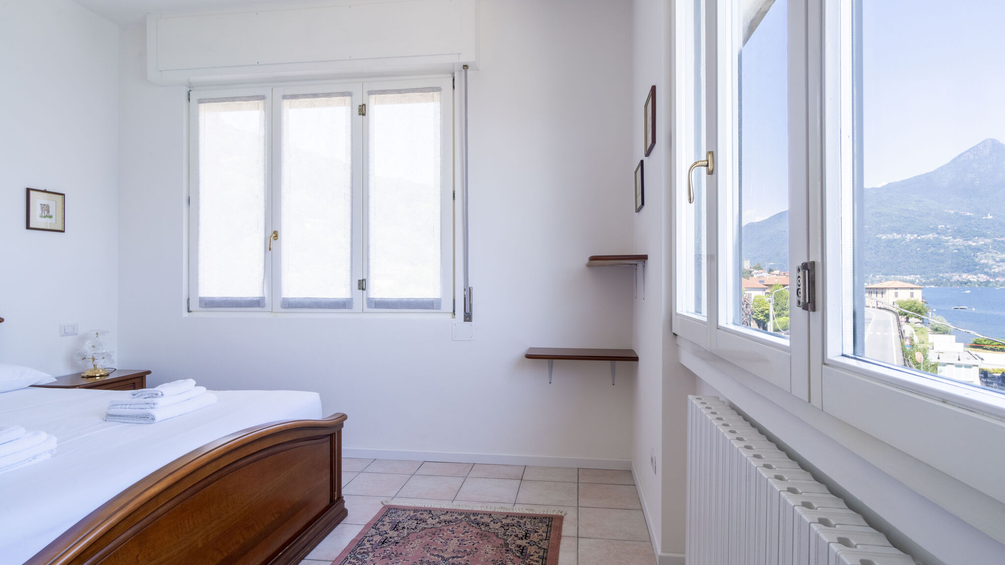 Italianway Como Aurora House · Balcone vista Lago Como · Parking 