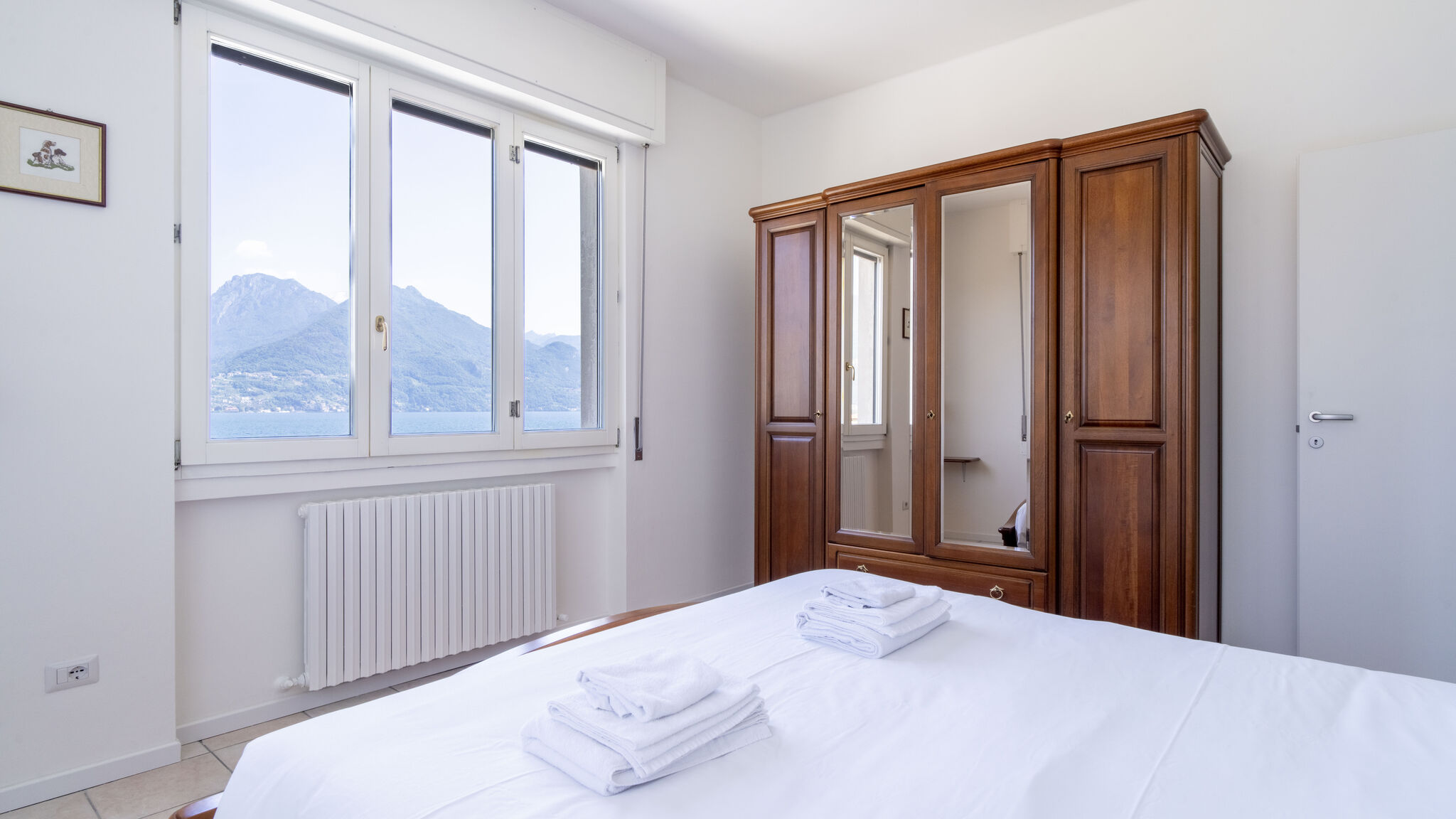 Italianway Como Aurora House · Balcone vista Lago Como · Parking 