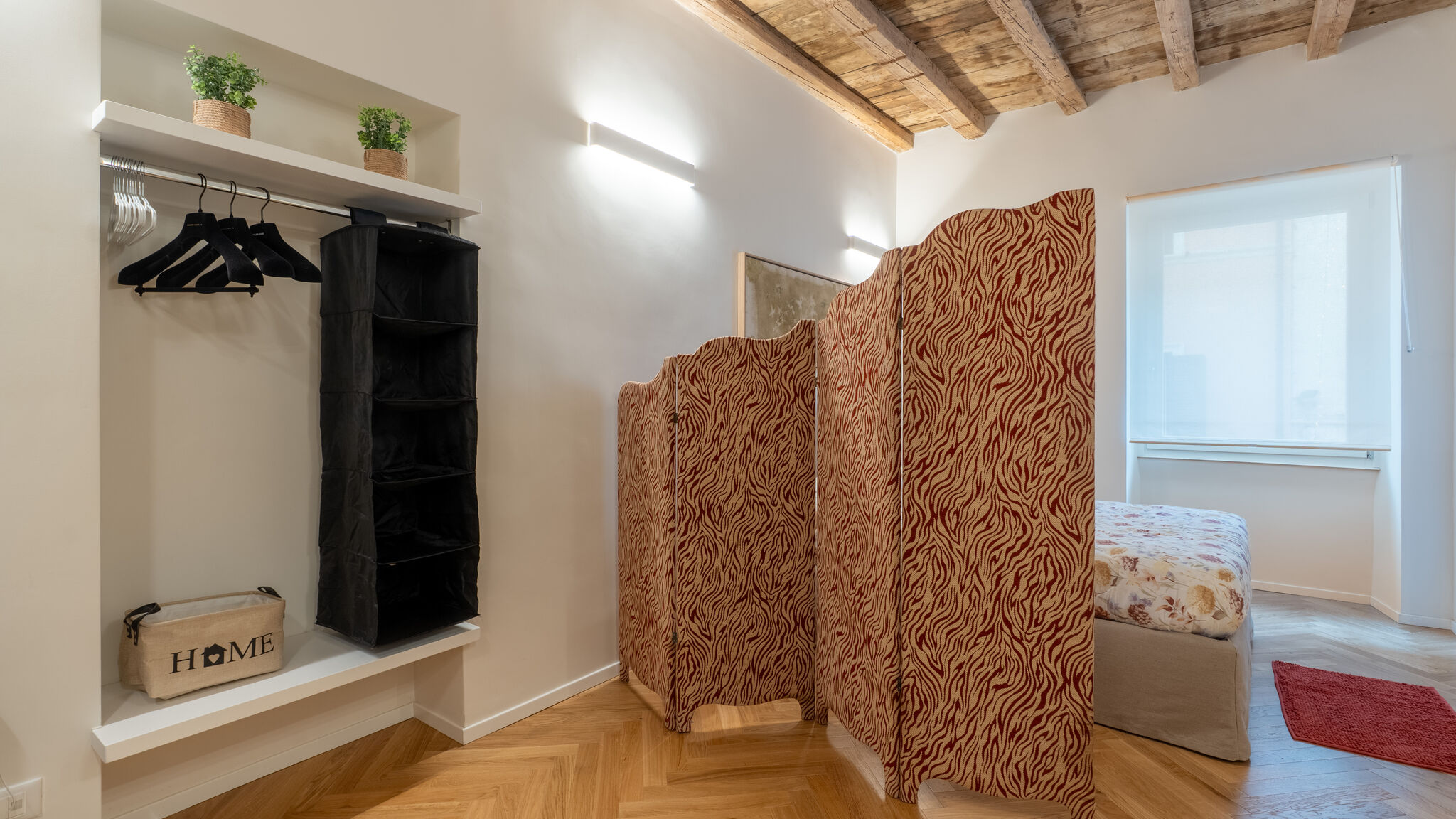 Italianway Roma Vatican Suite: Steps to St. Peter by Viva Domus