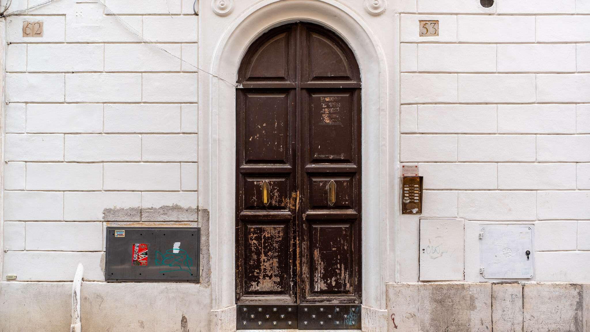 Italianway Roma Vatican Suite: Steps to St. Peter by Viva Domus