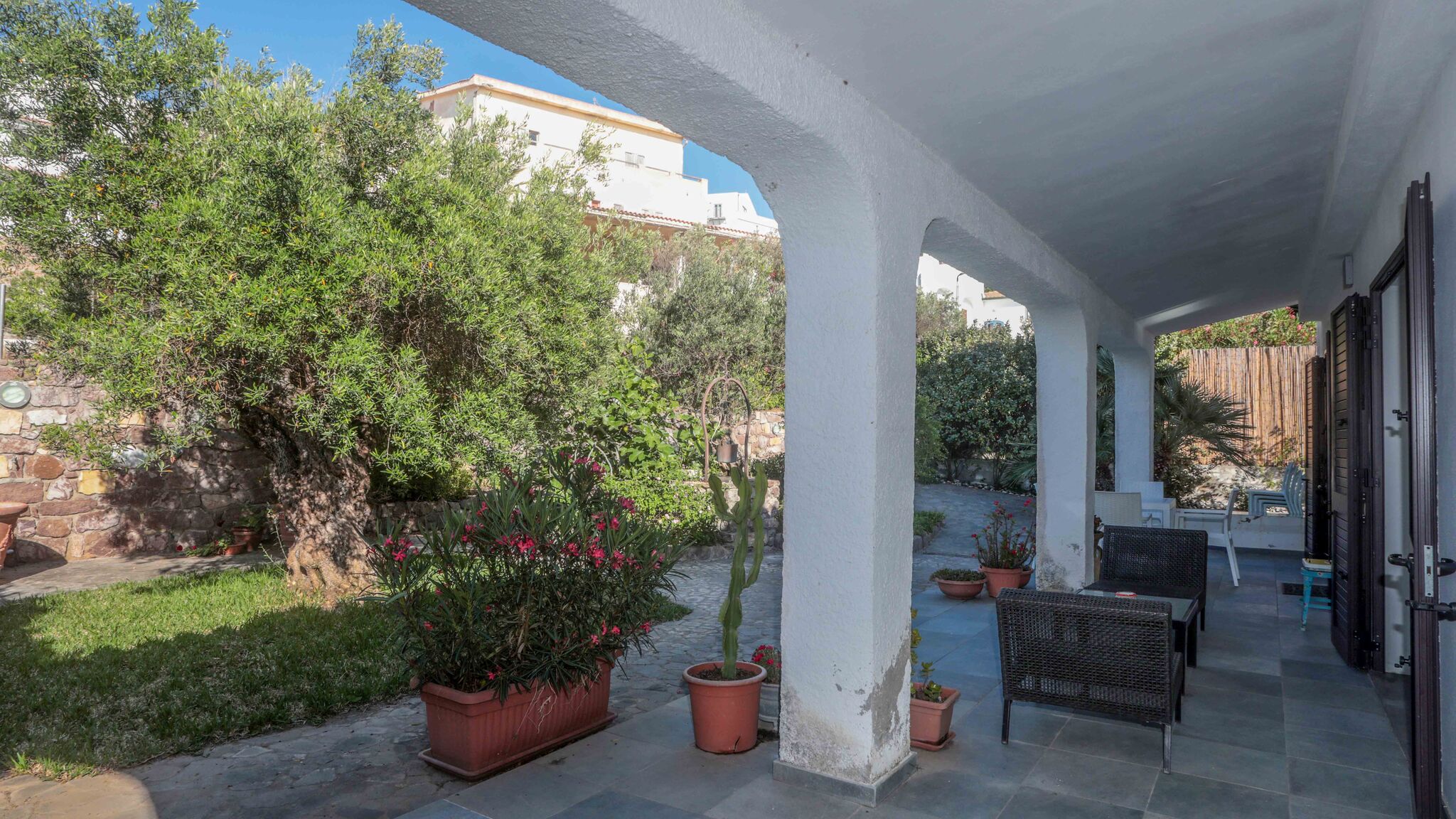 Italianway Calasetta Luxury Beachfront Villa Kaleidos