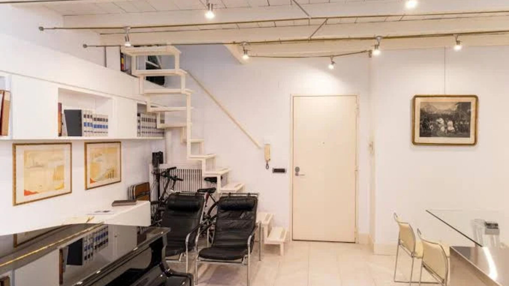 Italianway Napoli Chiaia Prestige by NapoliApartments