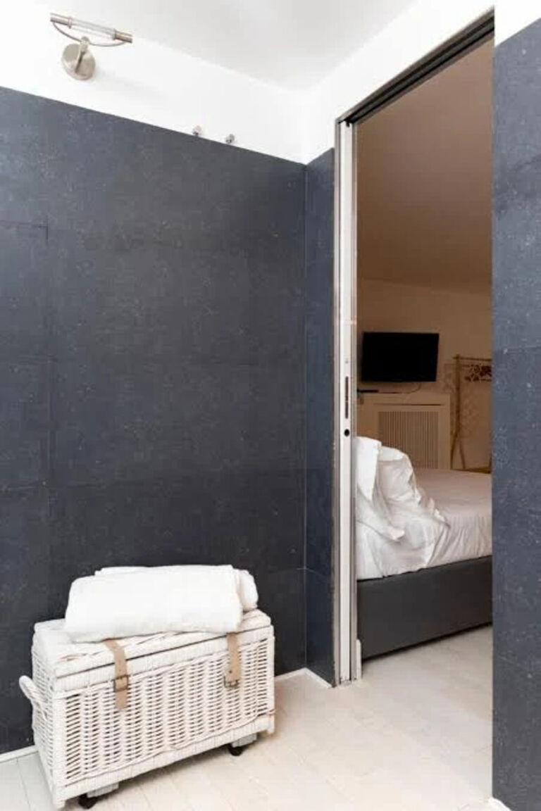 Italianway Napoli Chiaia Prestige by NapoliApartments