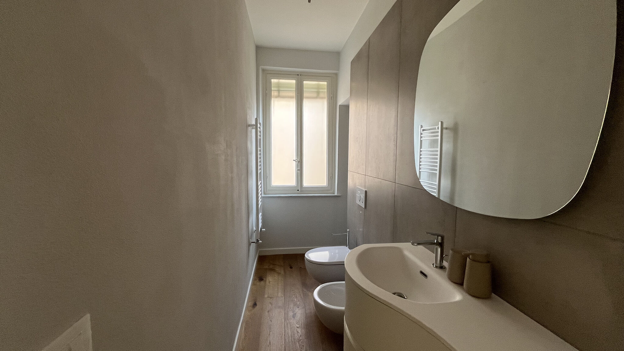 Italianway Lucca Casa Momo - Modern stay in the heart of Lucca