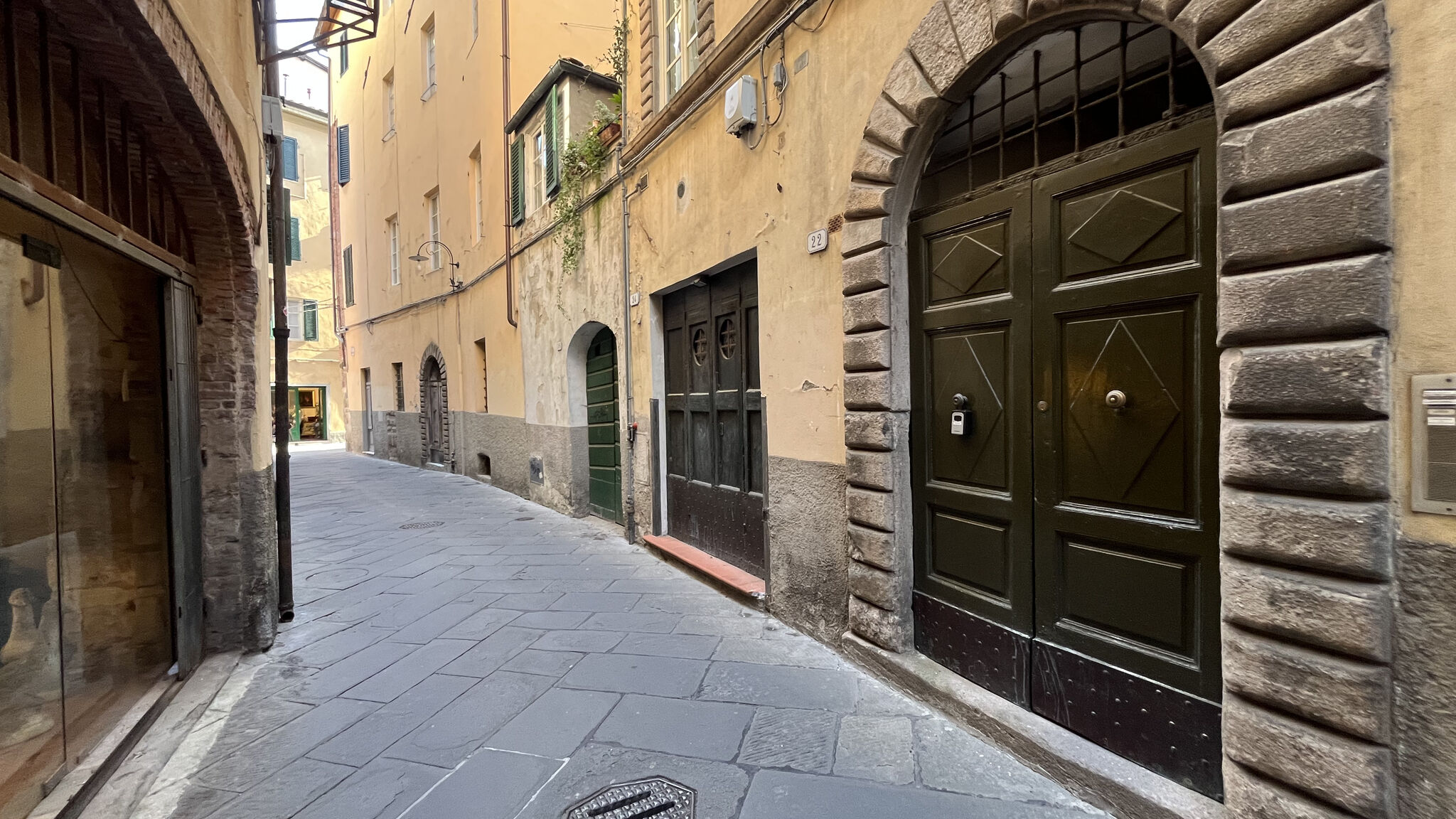 Italianway Lucca Casa Momo - Modern stay in the heart of Lucca