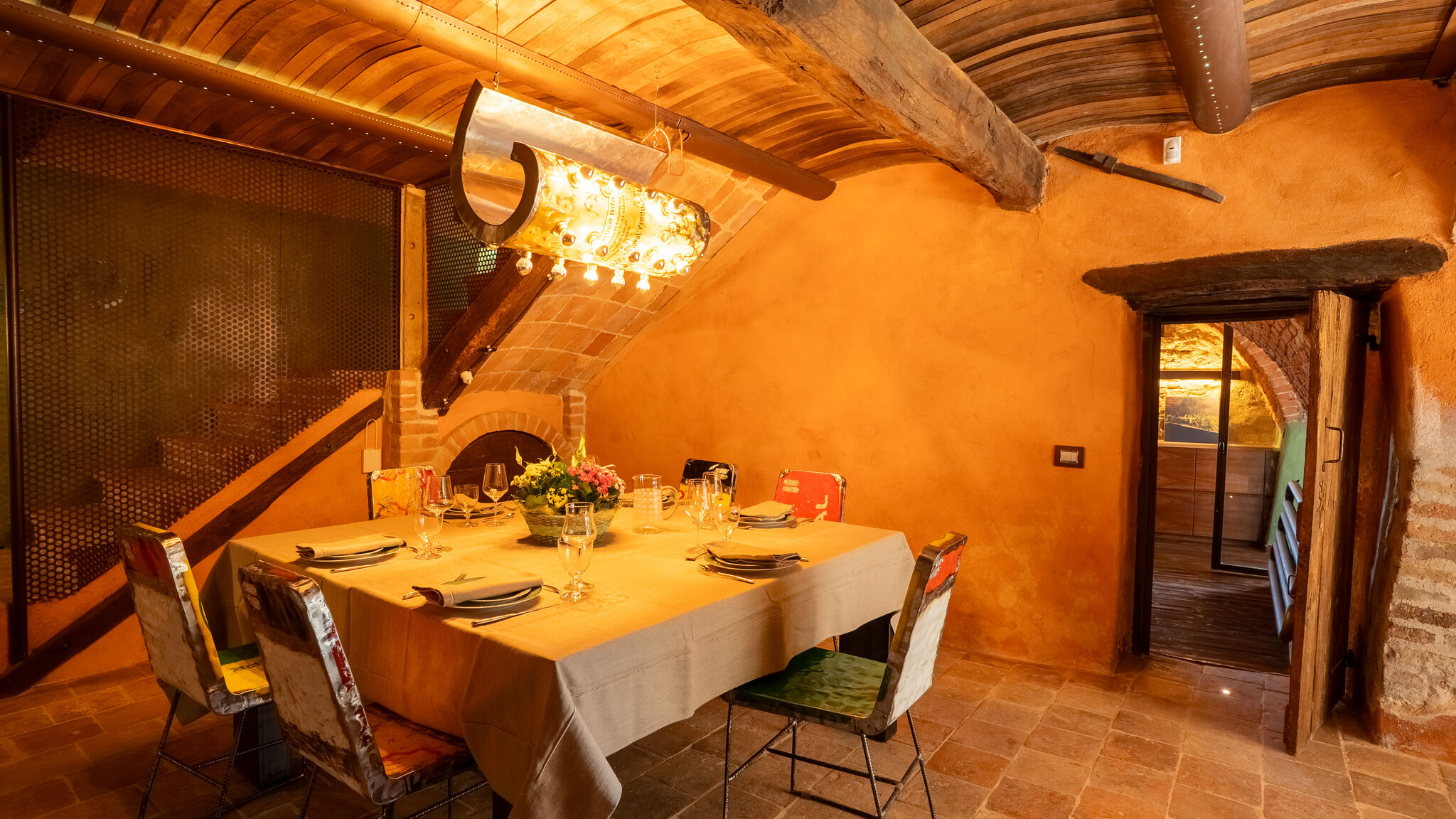 Italianway Monforte d'Alba Casa della Fata, dove il lusso incontra la favola