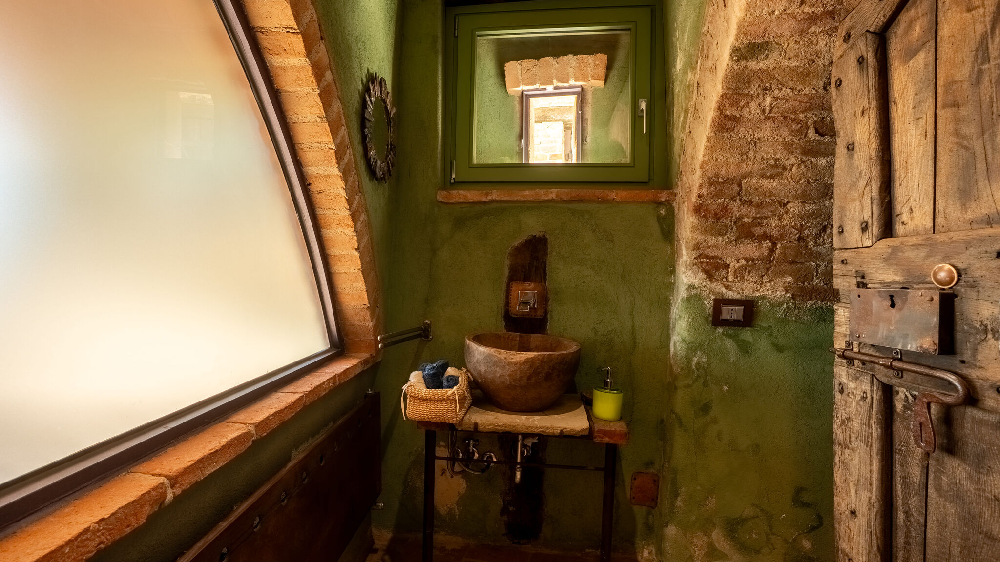 Italianway Monforte d'Alba Casa della Fata, dove il lusso incontra la favola