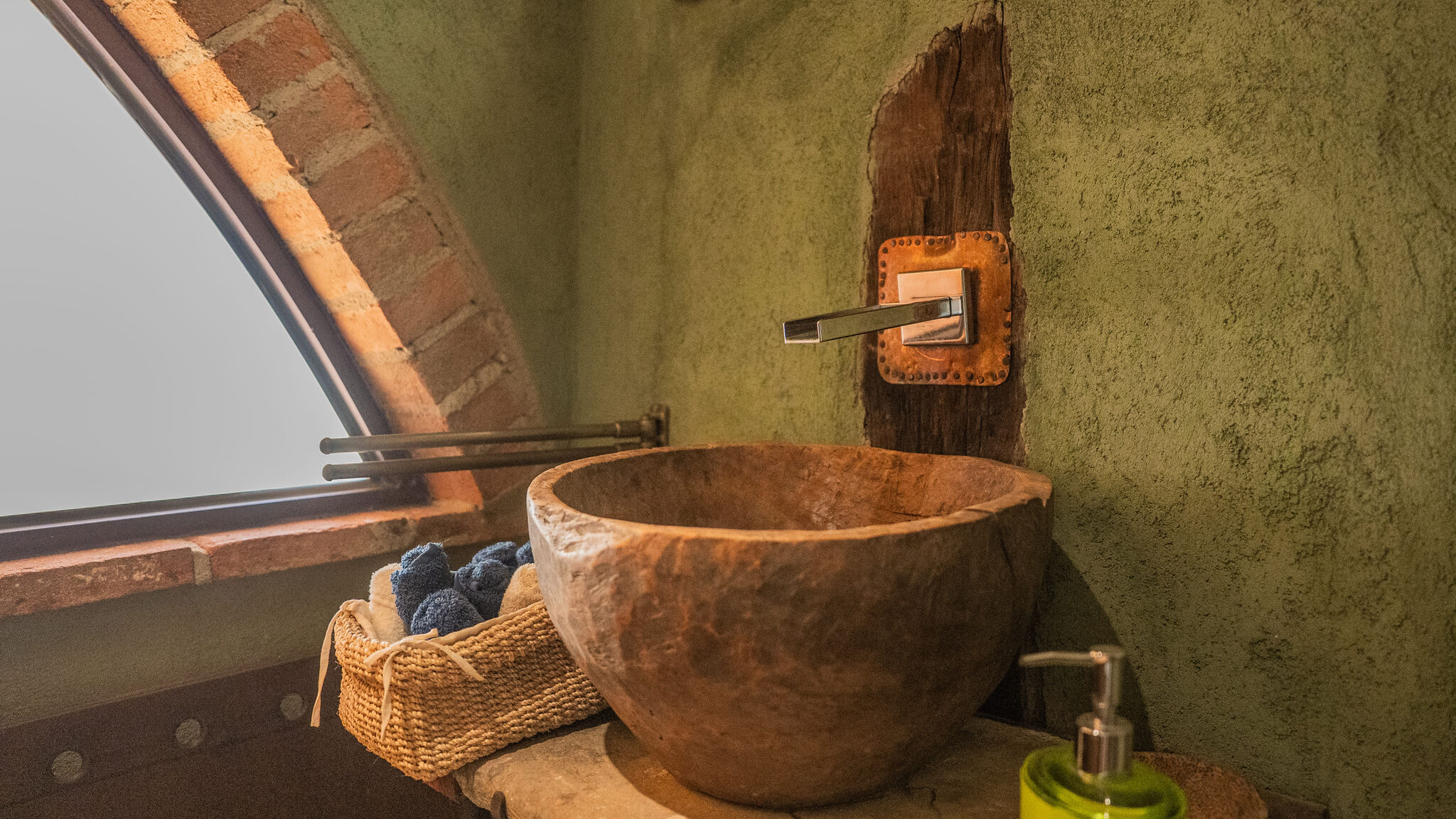 Italianway Monforte d'Alba Casa della Fata, dove il lusso incontra la favola