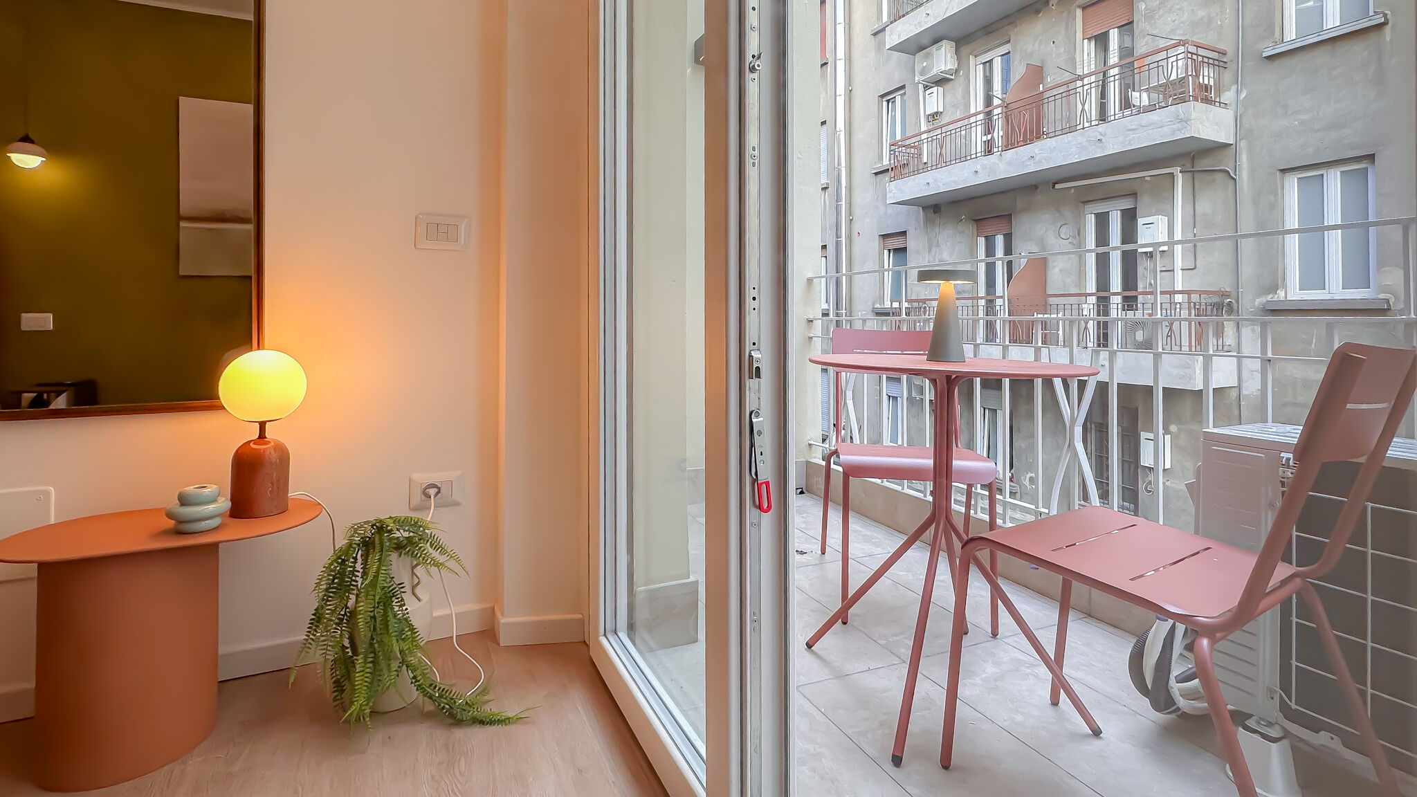 Italianway Milano Flatsharing Design Suite - Ambra