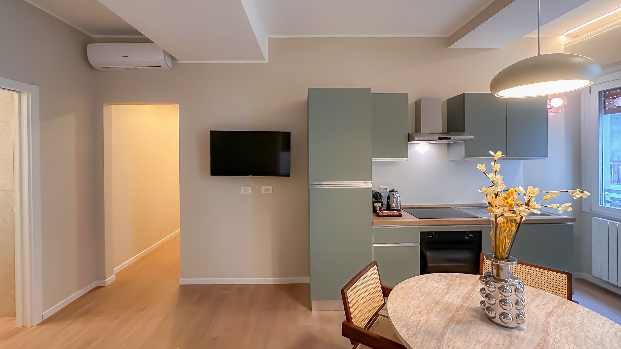 Italianway Milano Flatsharing Design Suite - Ambra