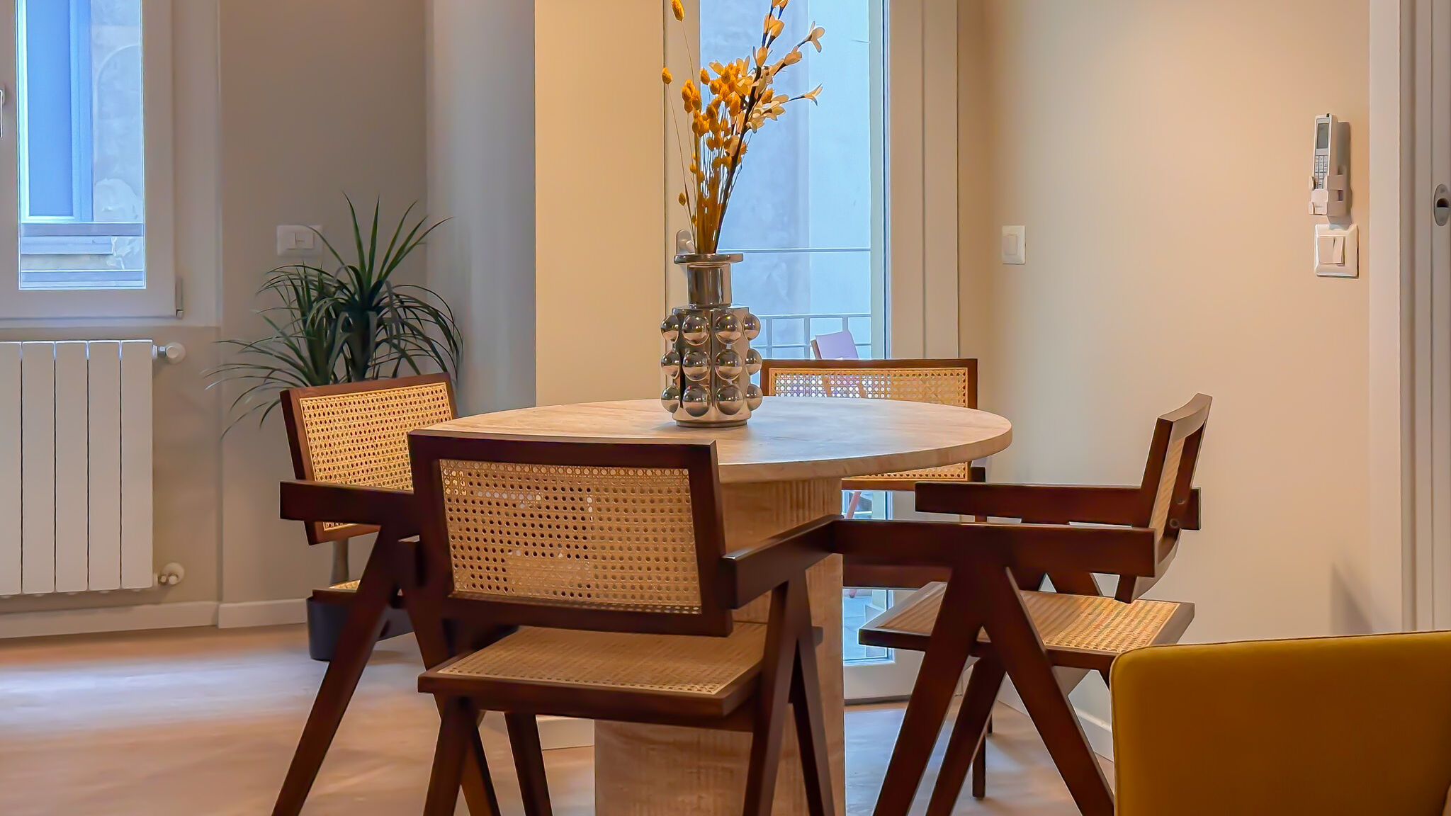 Italianway Milano Flatsharing Design Suite - Ambra