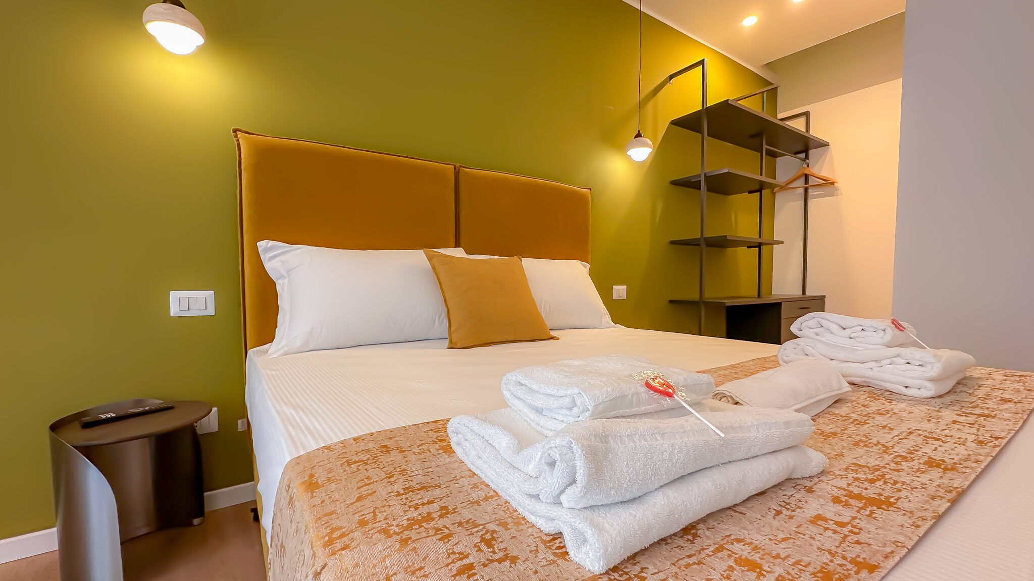 Italianway Milano Flatsharing Design Suite - Ambra