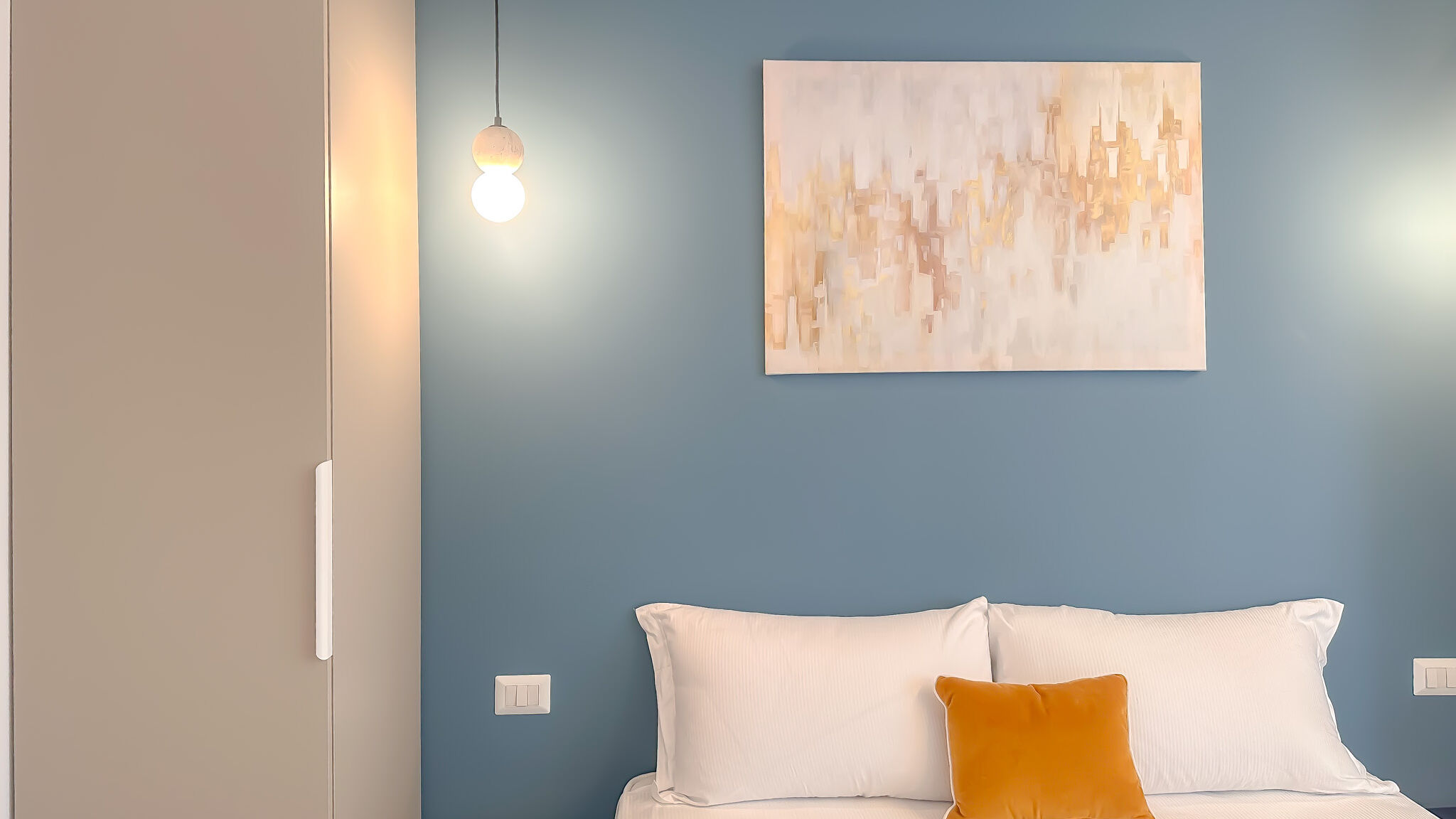 Italianway Milano Flatsharing Design Suite - Indaco