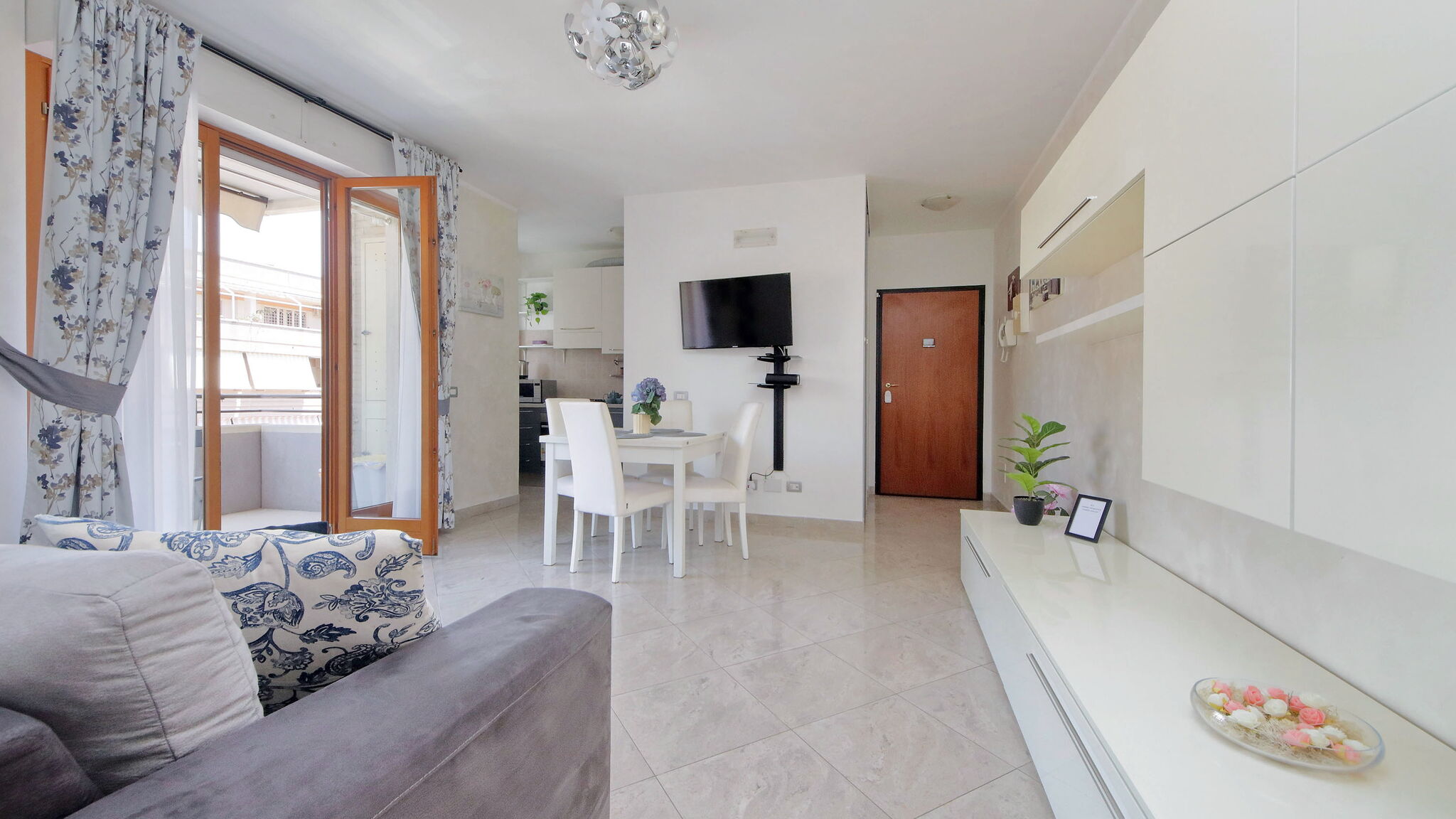 Italianway Roma La casa di Vittoria by Domus&Dimore 