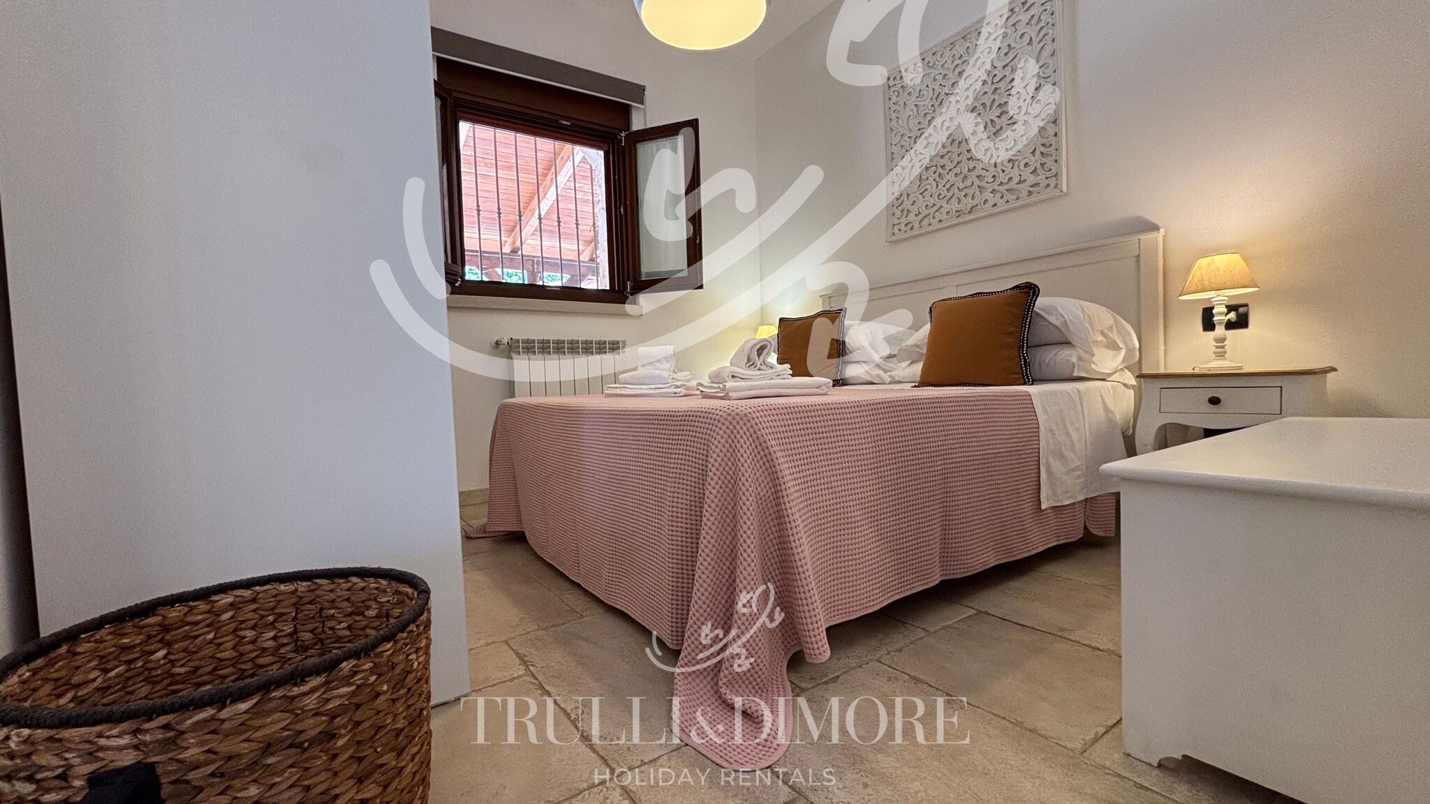 Italianway Castellana Grotte TD Villa Luna Trulli with Large Pool