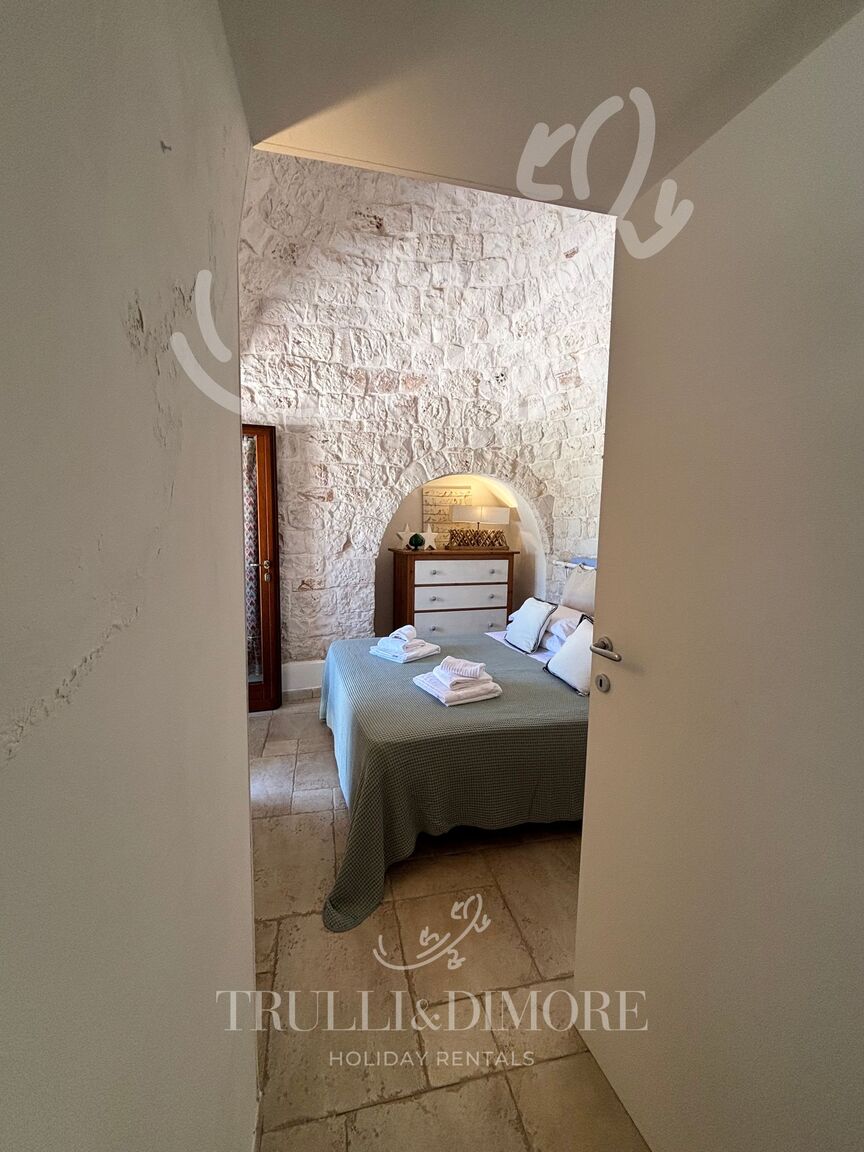 Italianway Castellana Grotte TD Villa Luna Trulli with Large Pool