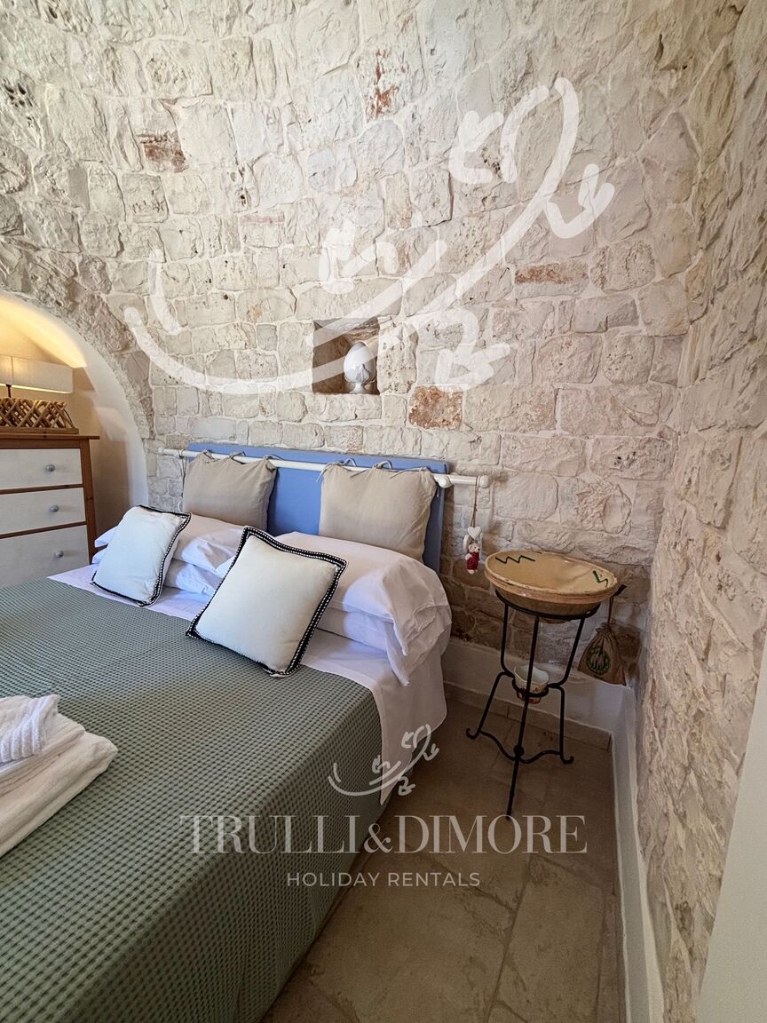 Italianway Castellana Grotte TD Villa Luna Trulli with Large Pool