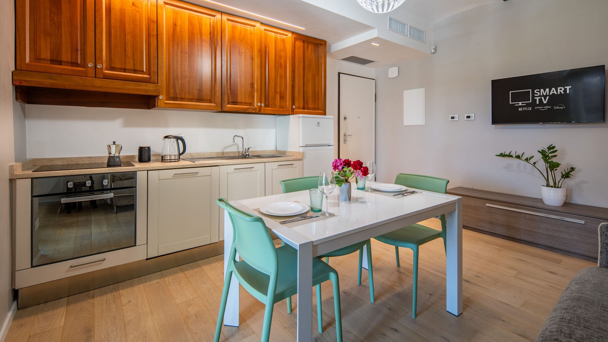 Italianway Alba Alba Palace Luxury Apartments - White