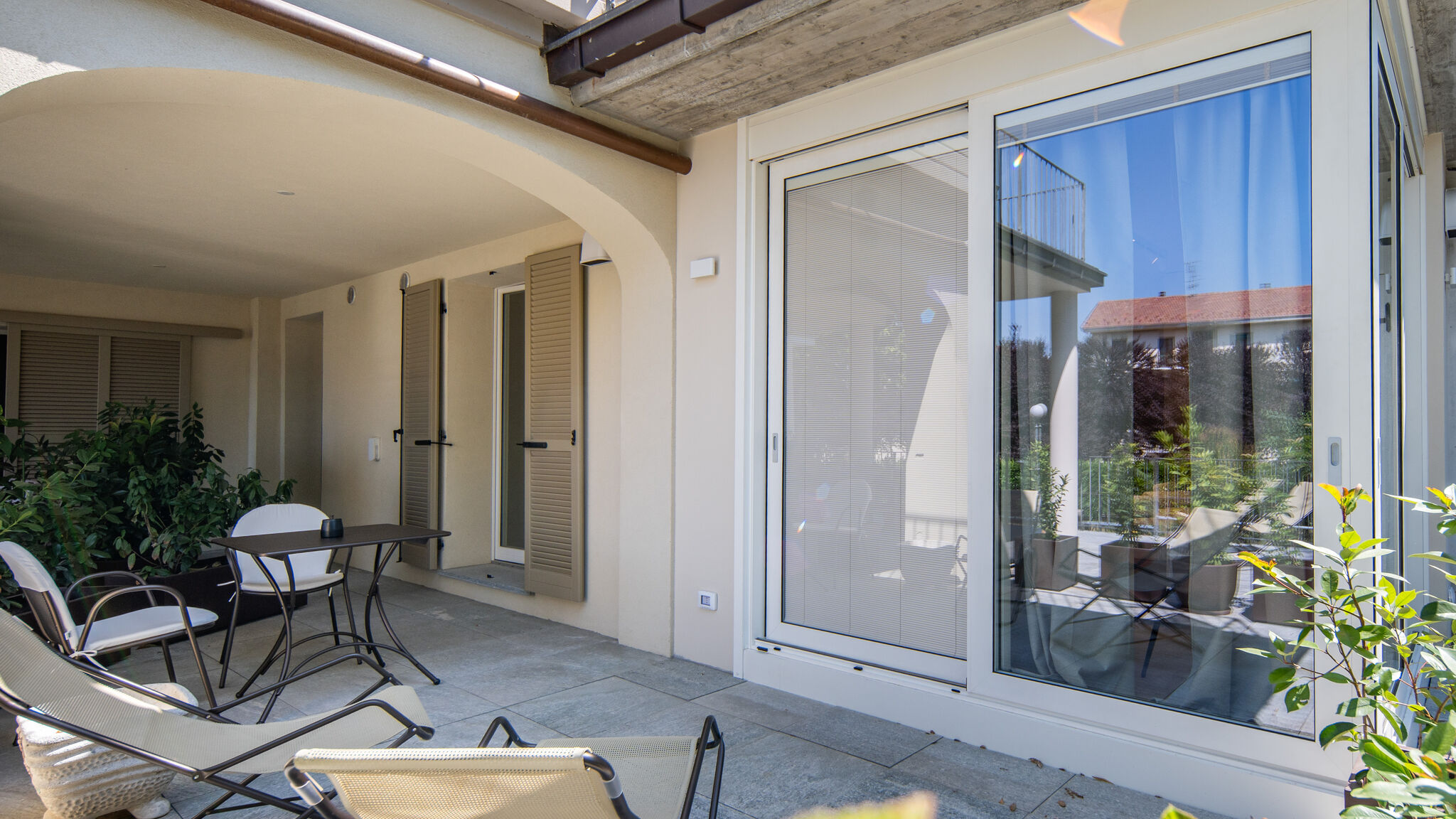 Italianway Alba Alba Palace Luxury Apartments - White