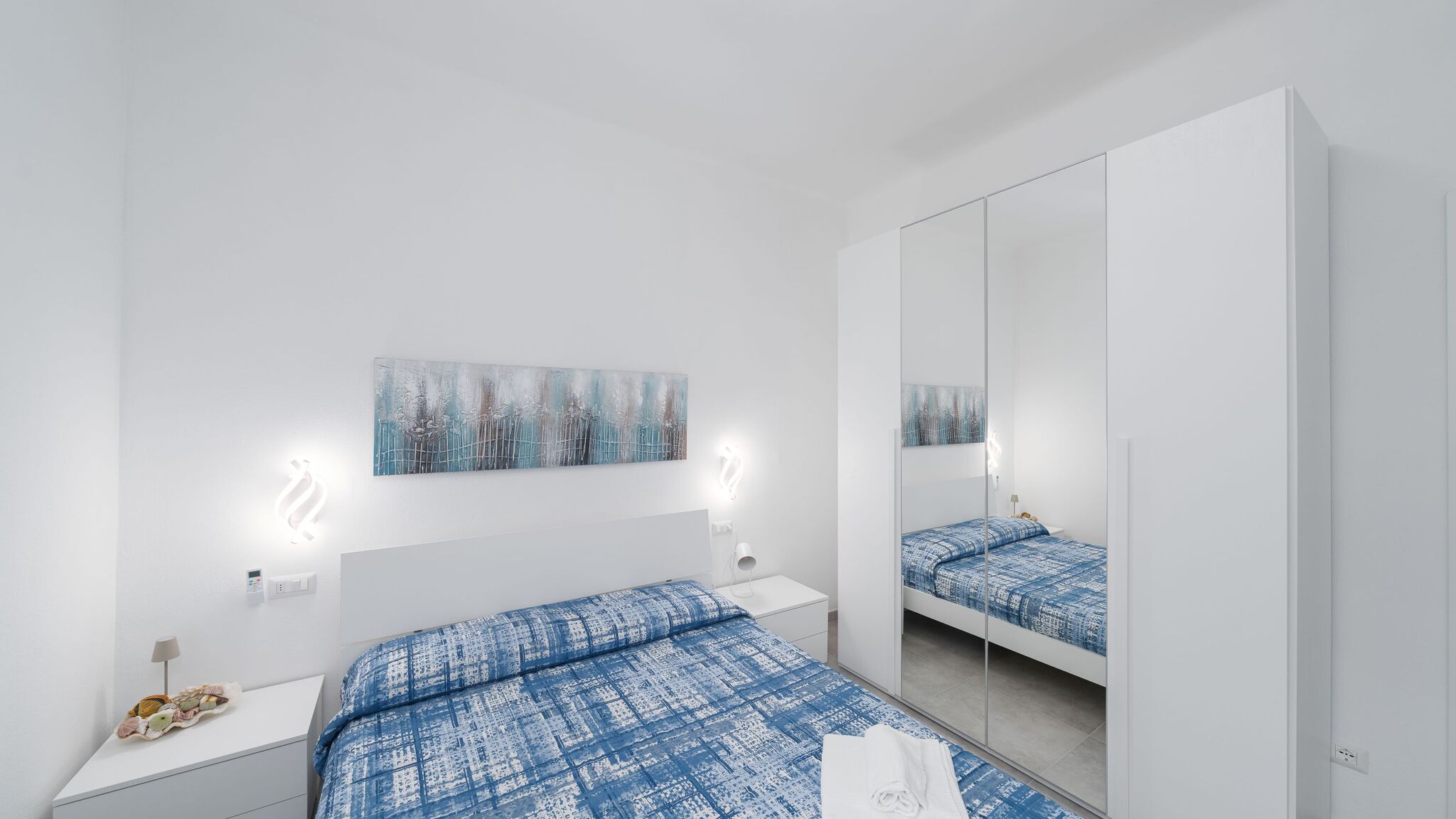 Italianway Monterosso al Mare Charlie 89 Modern Apt with A/C in the center