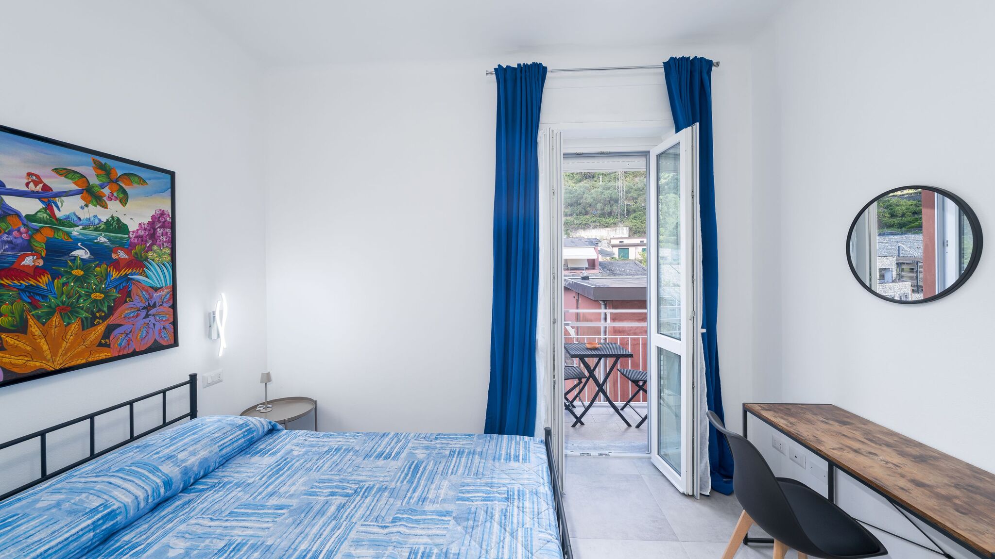 Italianway Monterosso al Mare Charlie 89 Modern Apt with A/C in the center