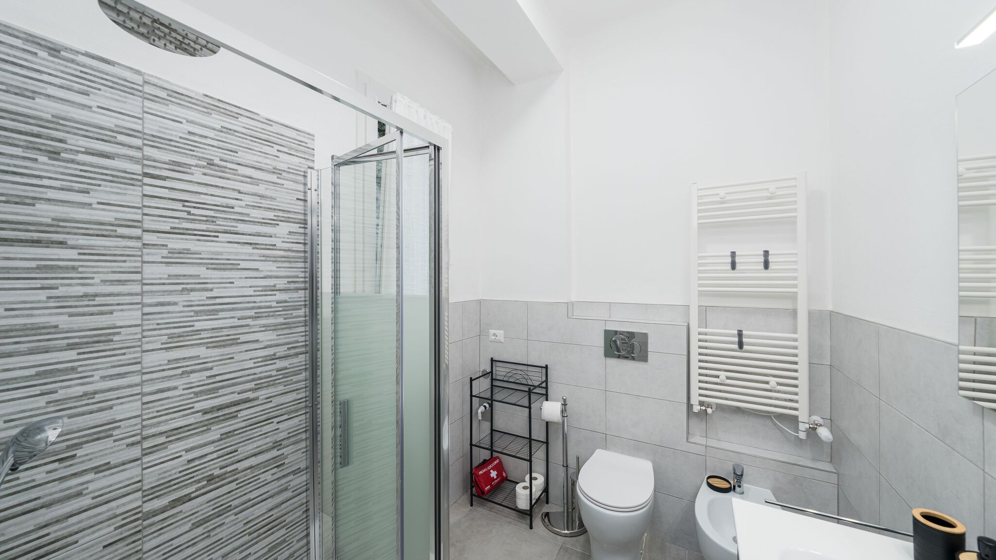 Italianway Monterosso al Mare Charlie 89 Modern Apt with A/C in the center