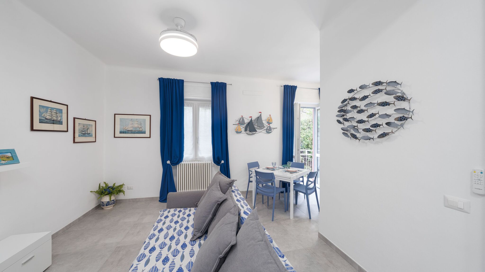 Italianway Monterosso al Mare Charlie 89 Modern Apt with A/C in the center