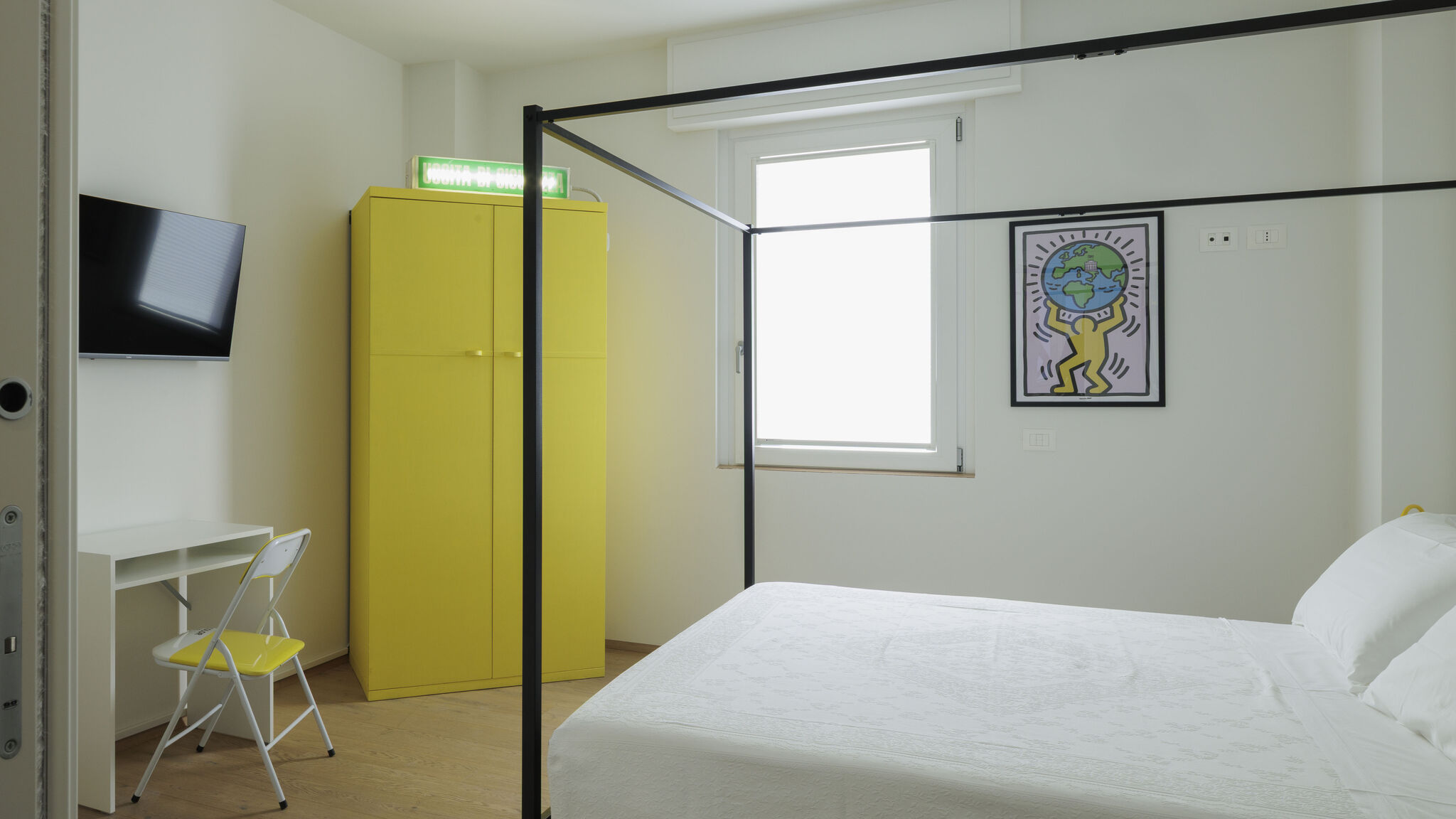 Italianway Fano Yellow Room