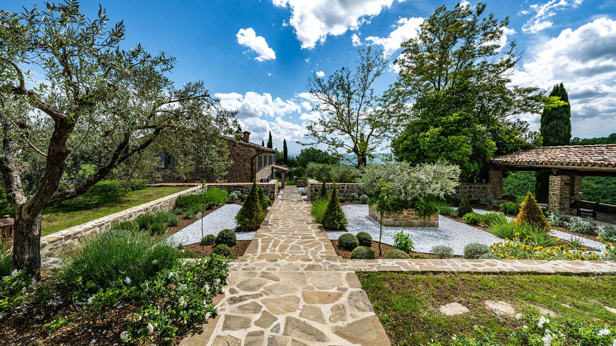 Italianway Gubbio Tenuta Santa Cristina 10
