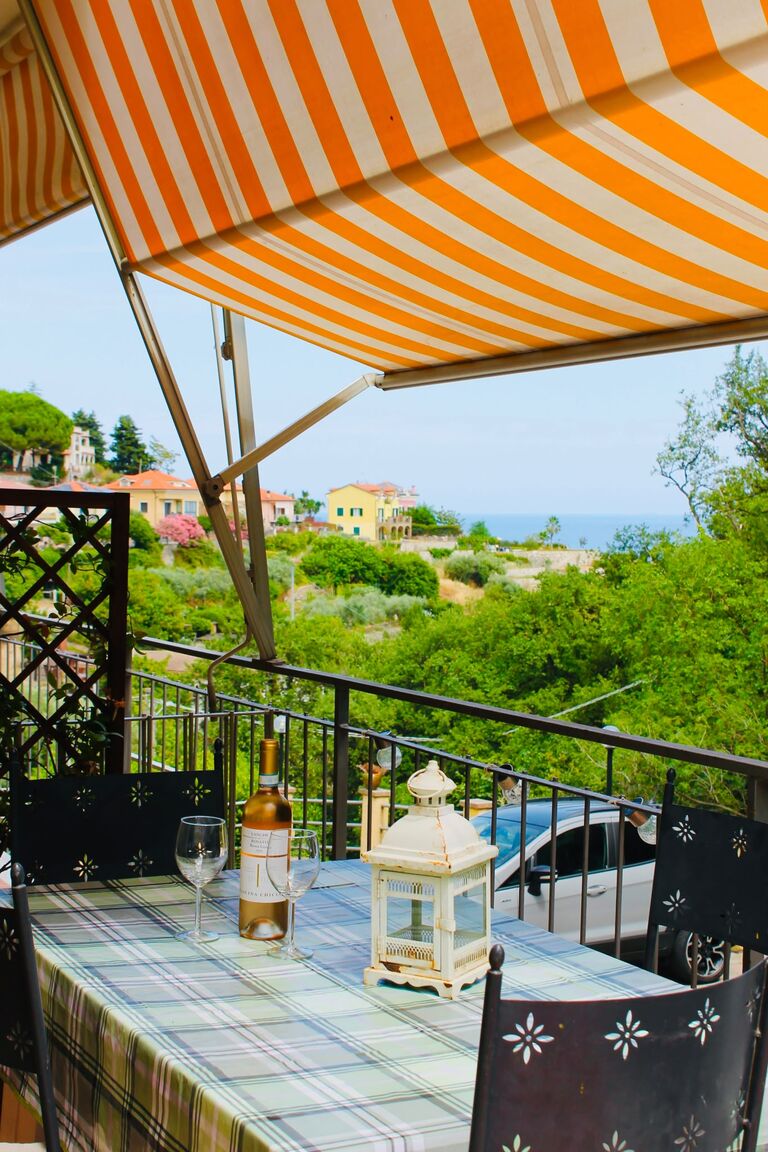 Italianway Alassio Relax ad Alassio | Terrazza e Posto Auto